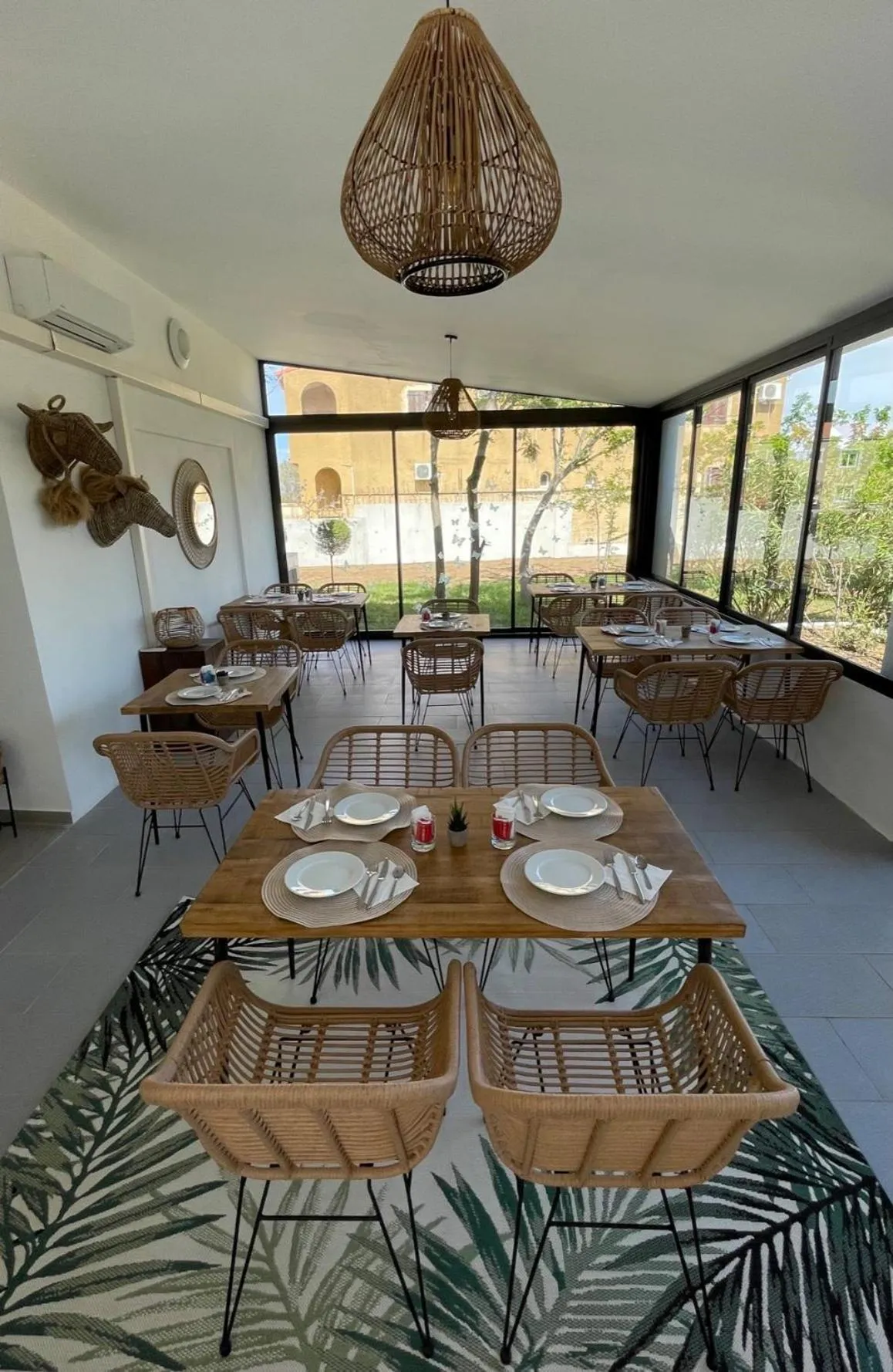 Breakfast in Hôtel L'Escale Coté Port