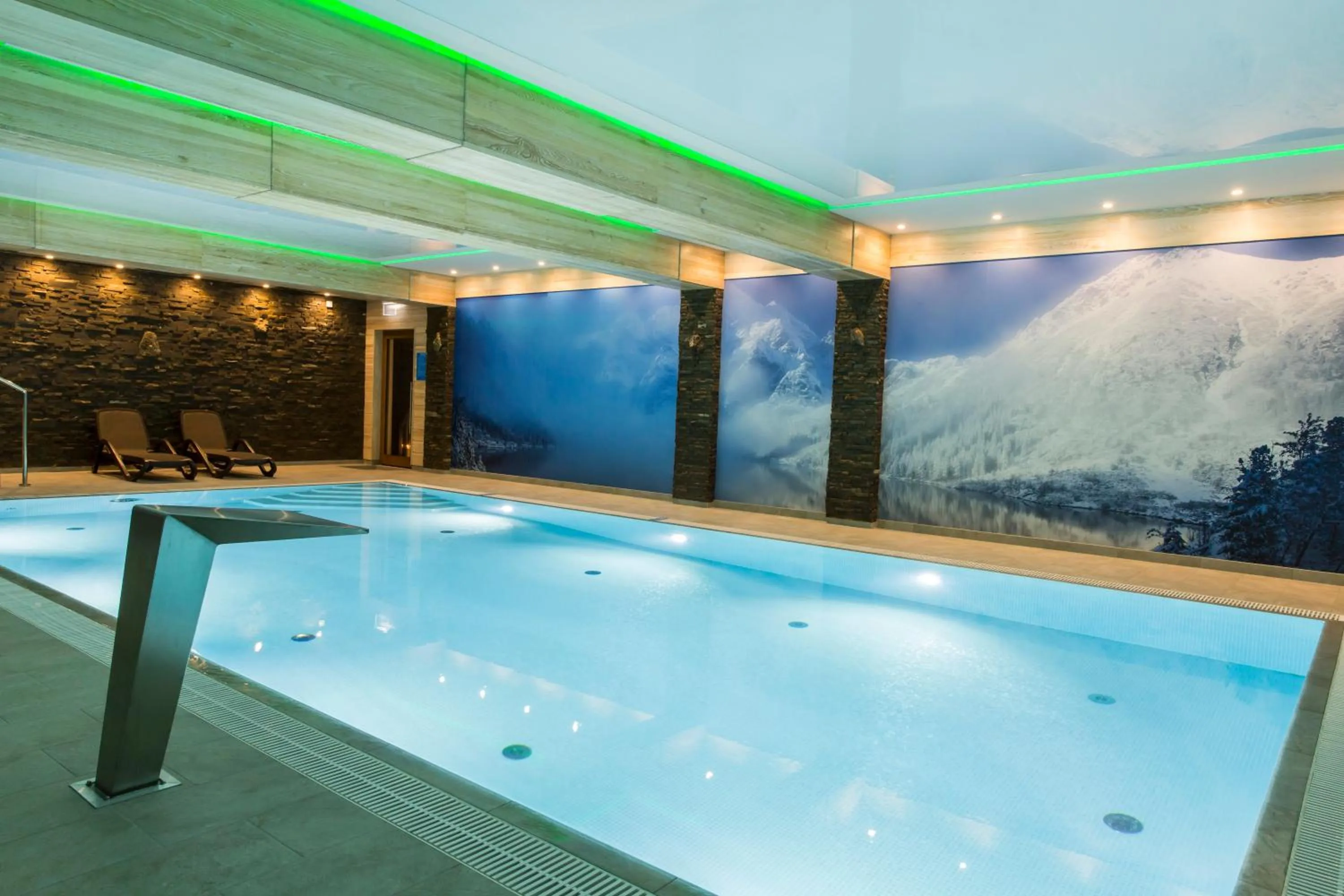 Swimming pool in Giewont