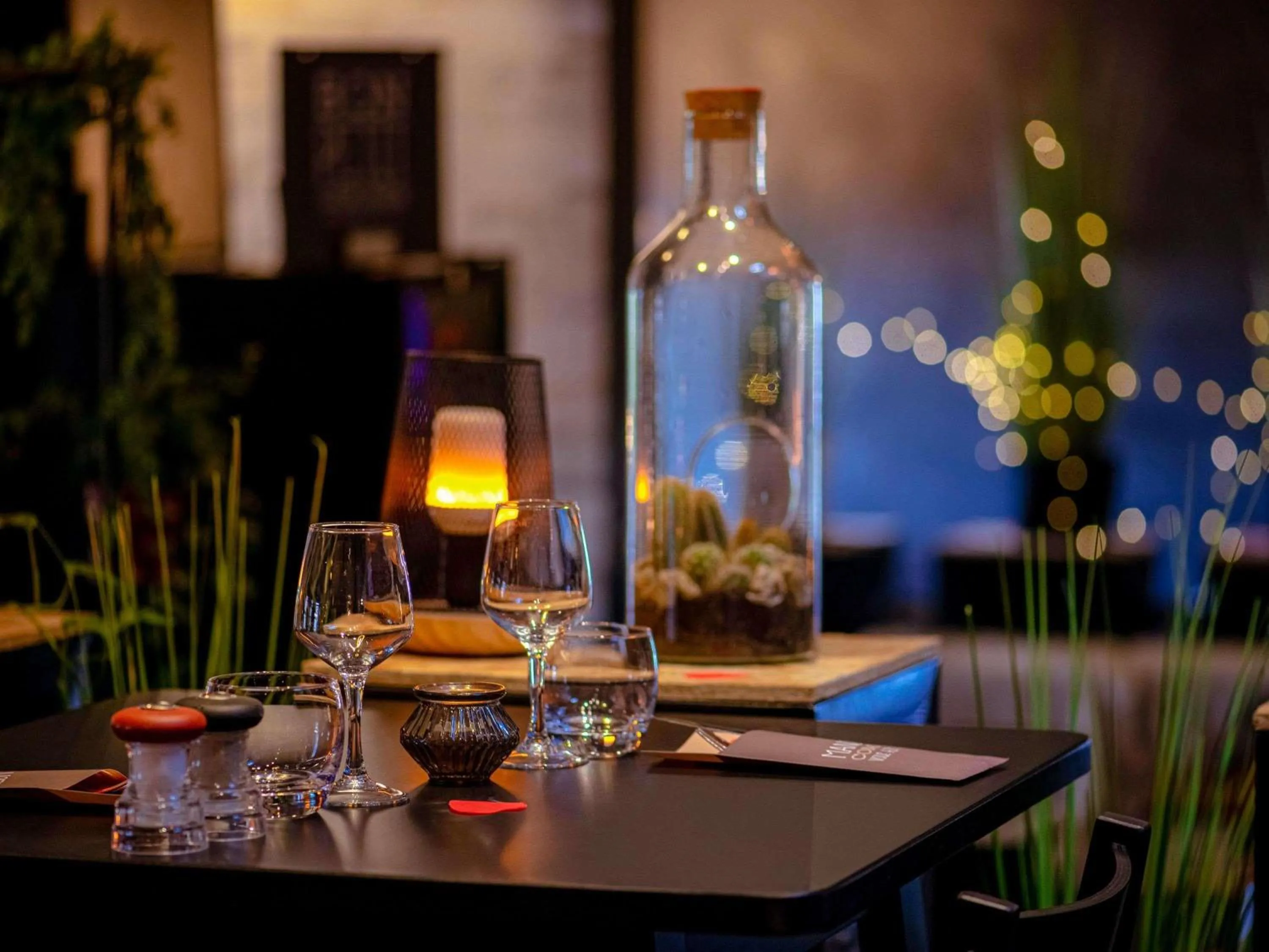 Restaurant/places to eat in ibis Macon Sud Crêches