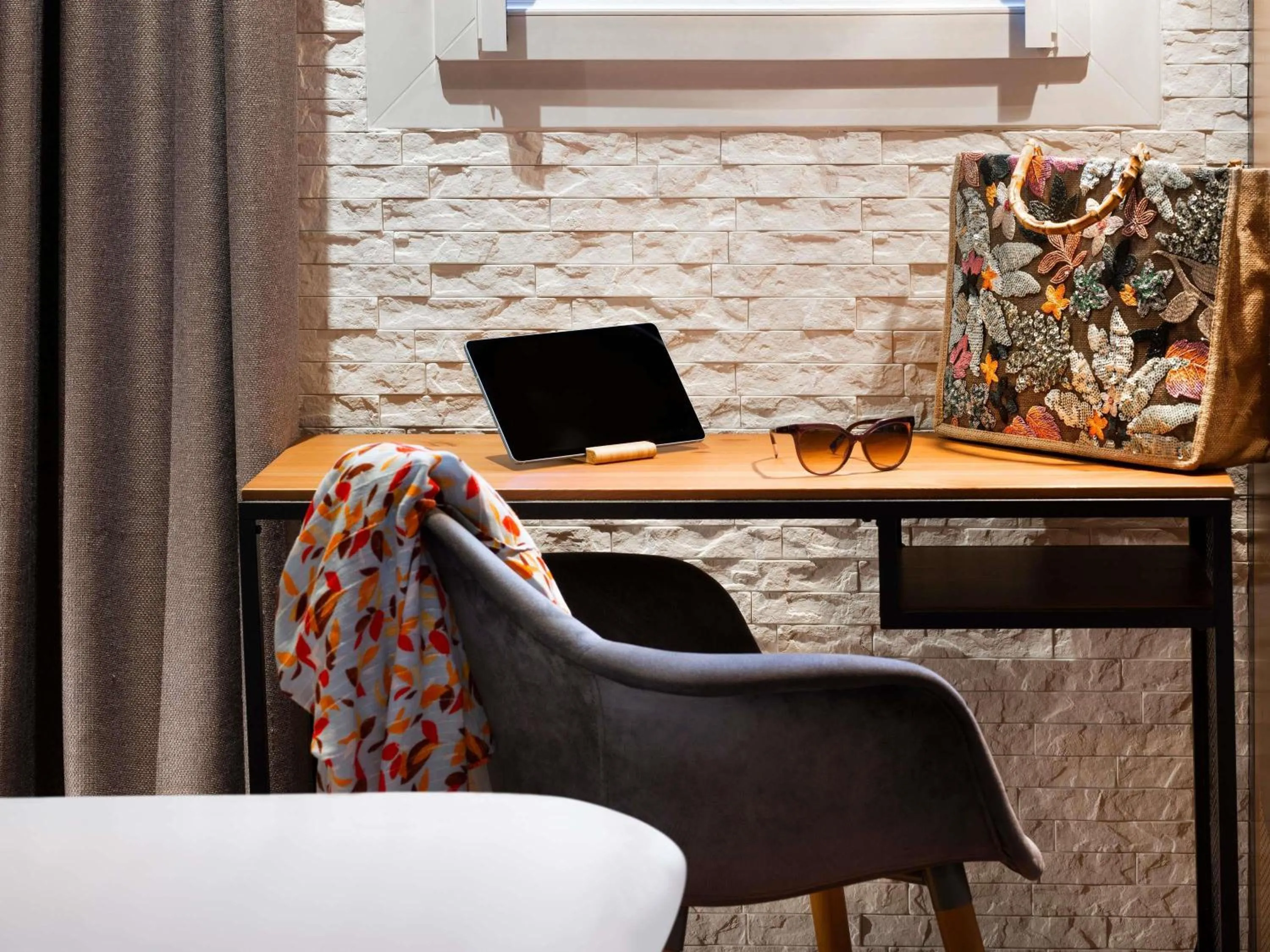 Property building in ibis Macon Sud Crêches