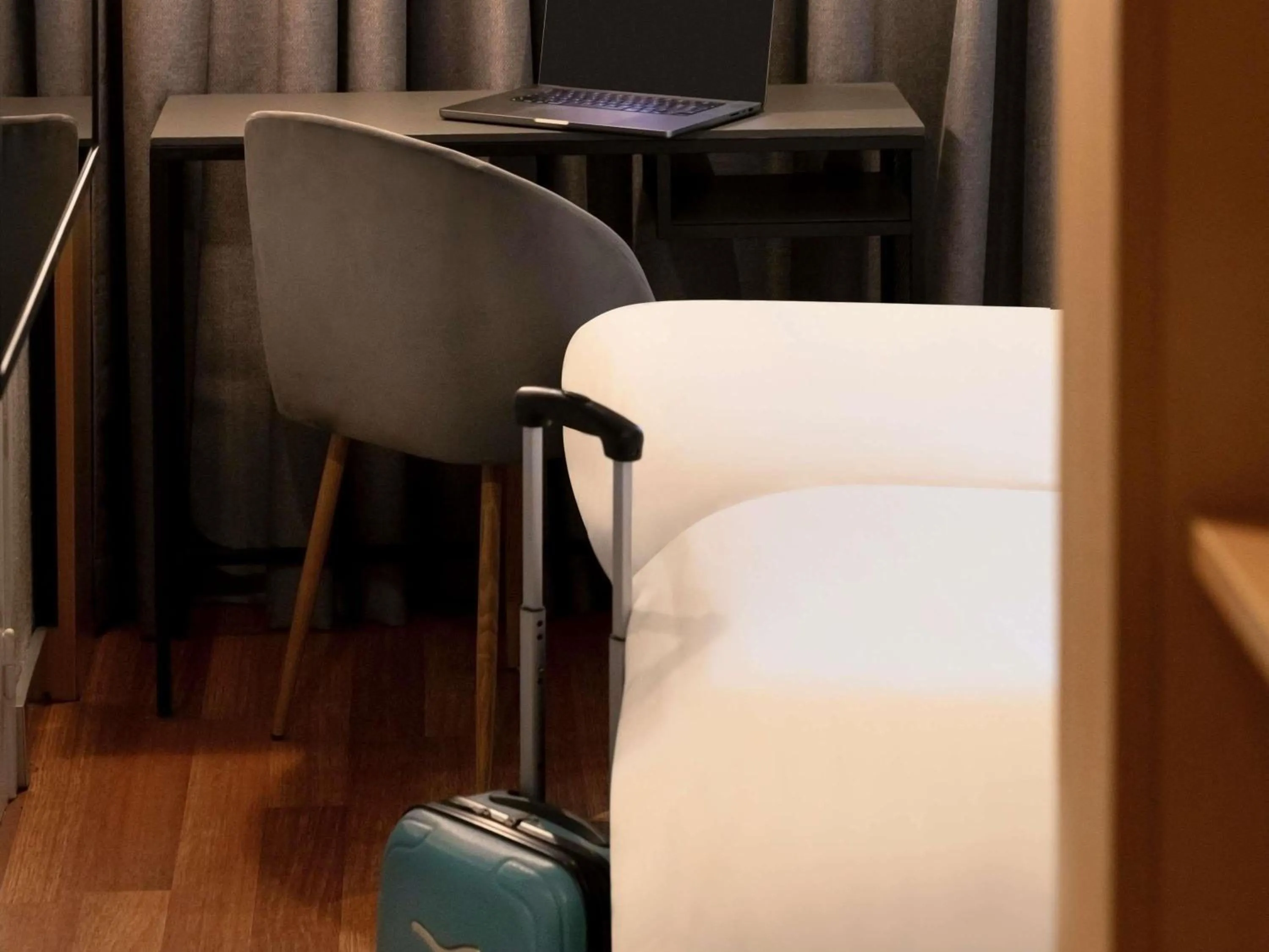 Bedroom in ibis Macon Sud Crêches