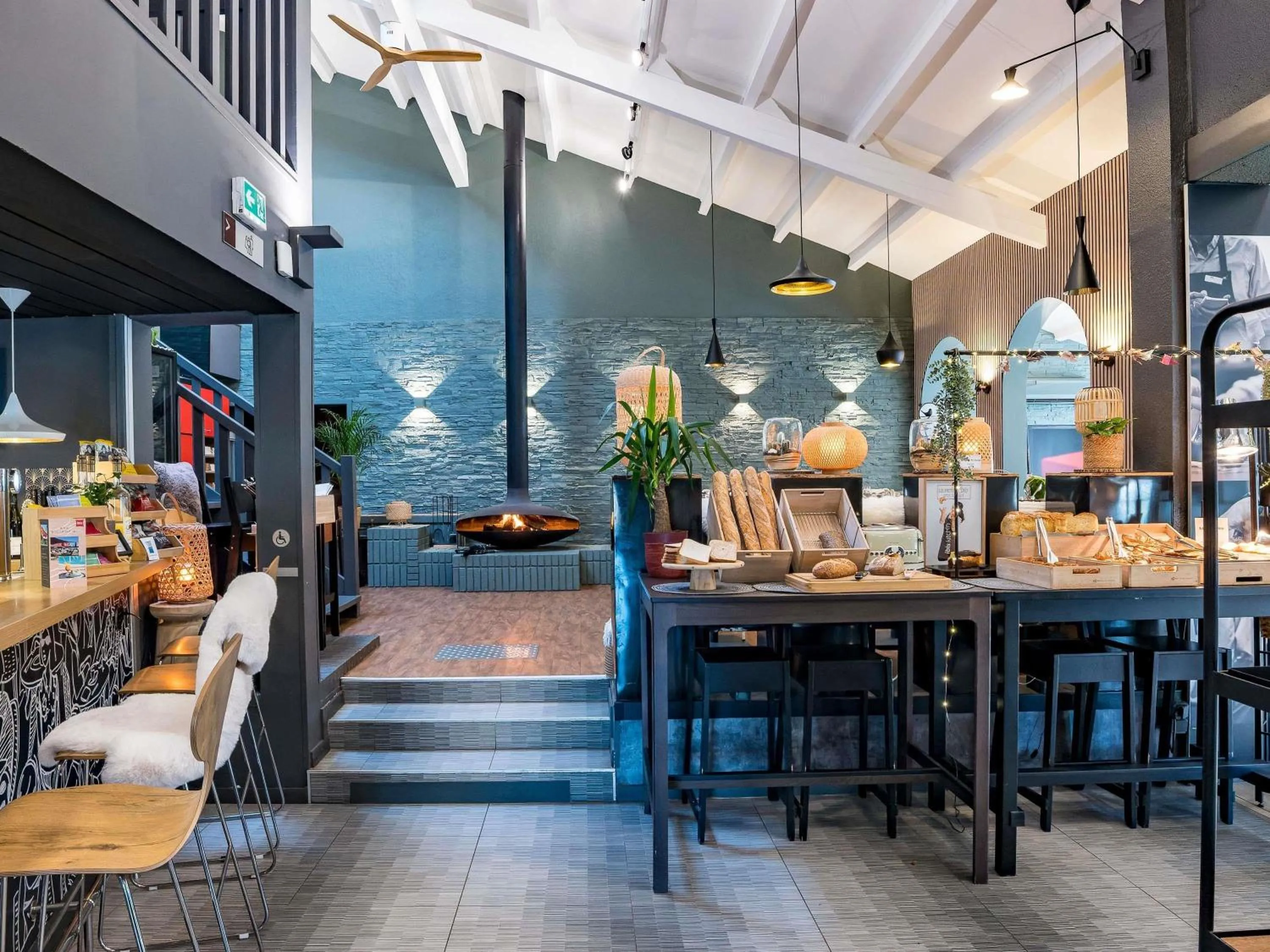 Property building in ibis Macon Sud Crêches