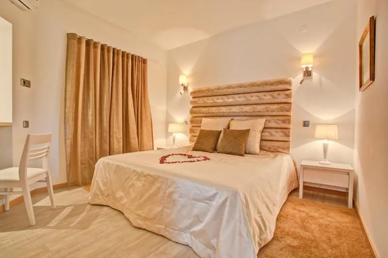 Bed in Prado Villas