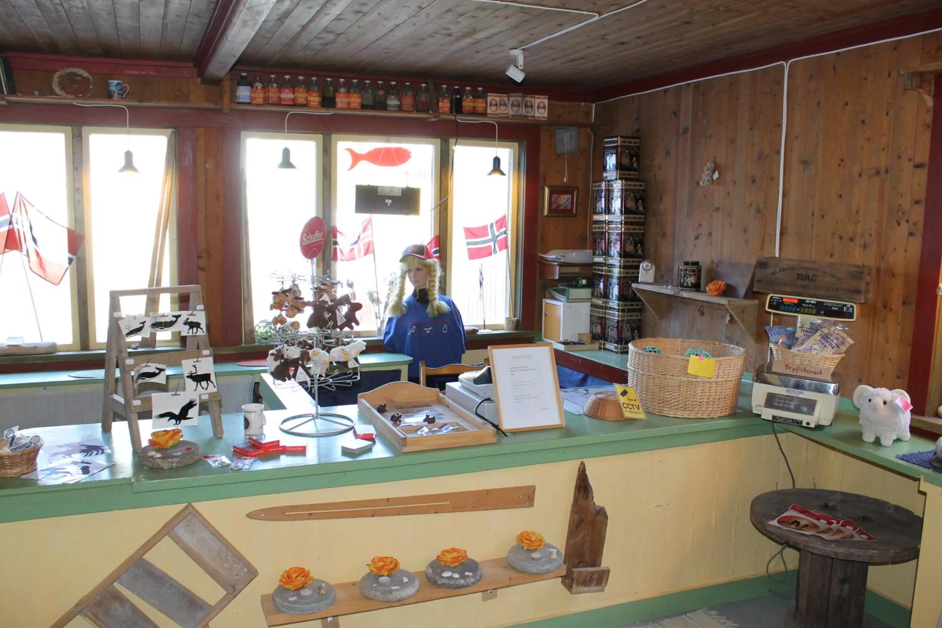 Day in Holmvik Brygge Nyksund