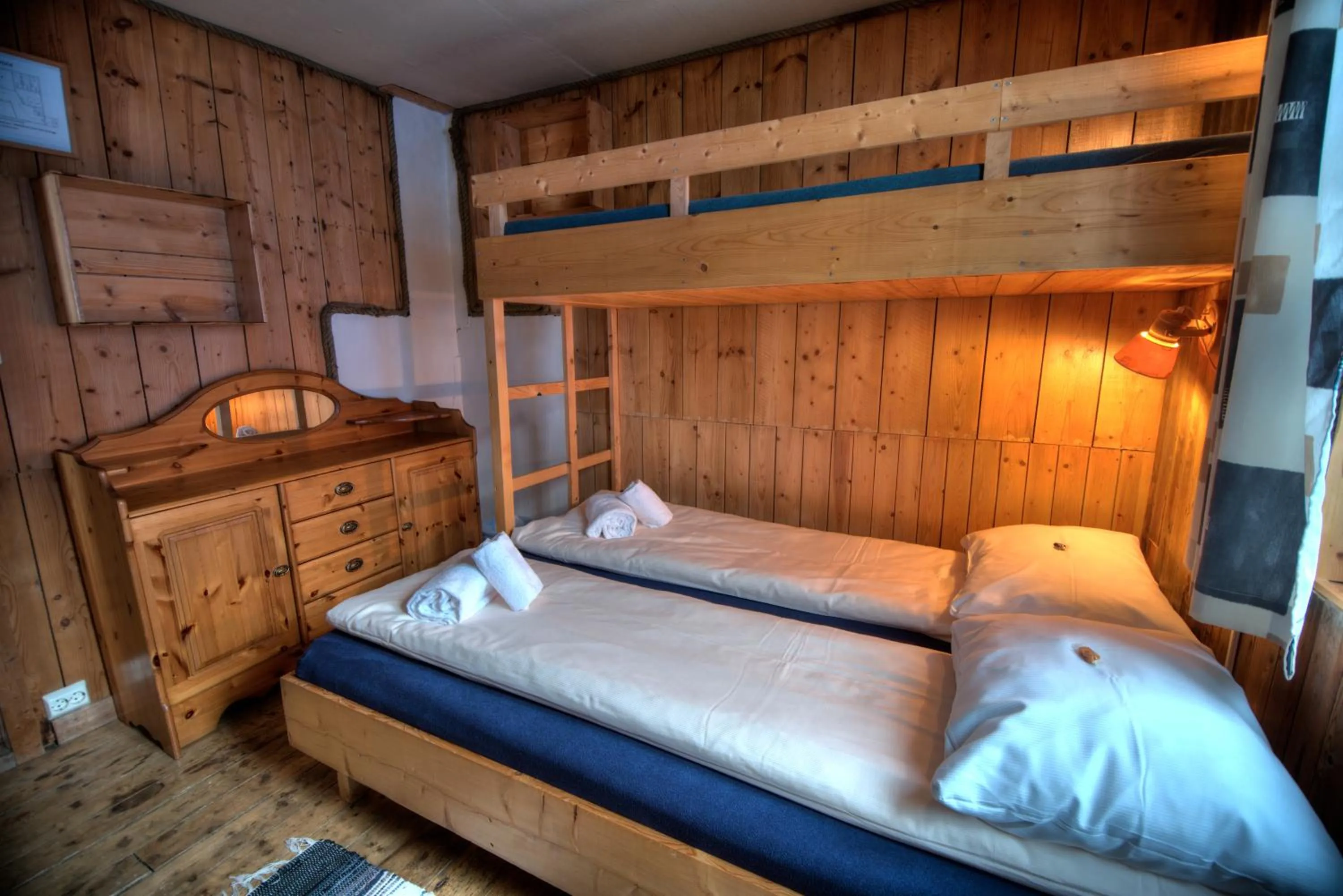 Bedroom, Bed in Holmvik Brygge Nyksund