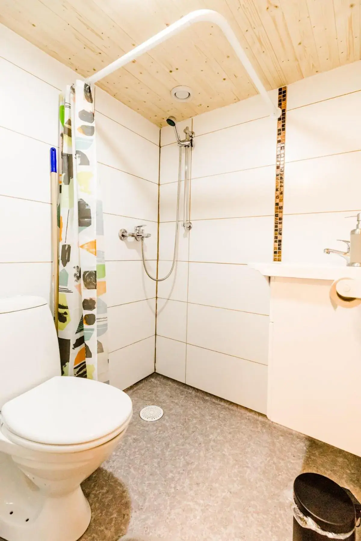 Twin Room with Bathroom - single occupancy in Holmvik Brygge Nyksund Twin Room with Bathroom - single occupancy in Holmvik Brygge Nyksund