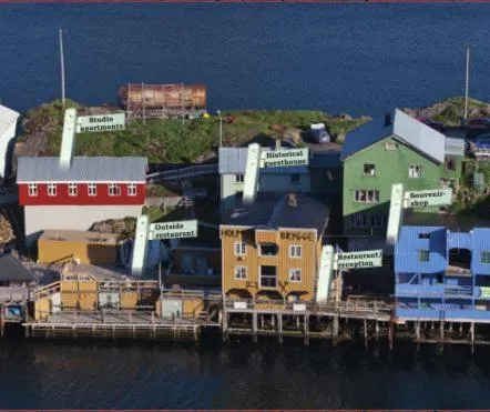 Day in Holmvik Brygge Nyksund