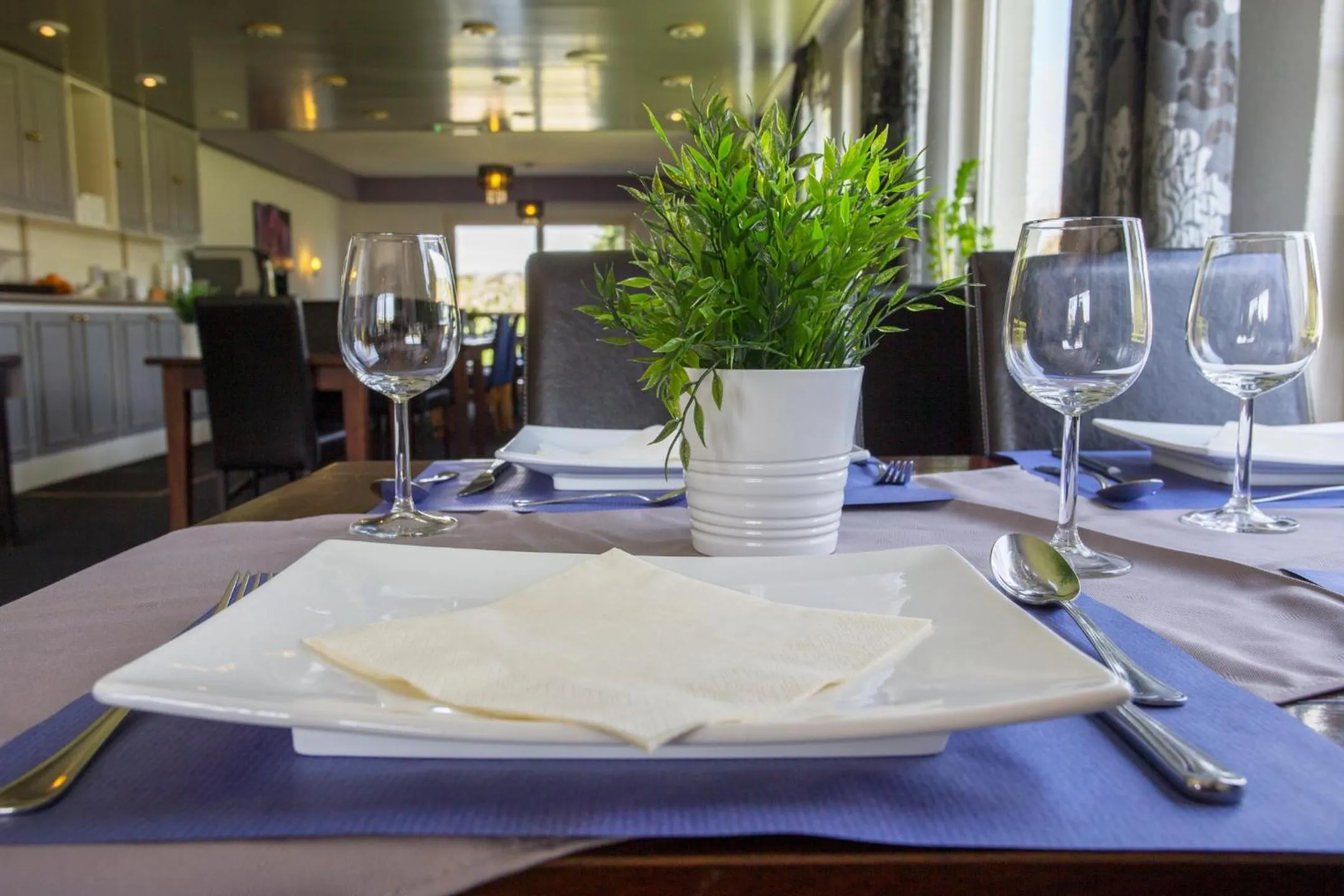 Restaurant/places to eat in Hotel Eperland