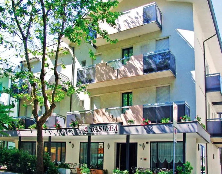 Facade/entrance in Hotel Basilea