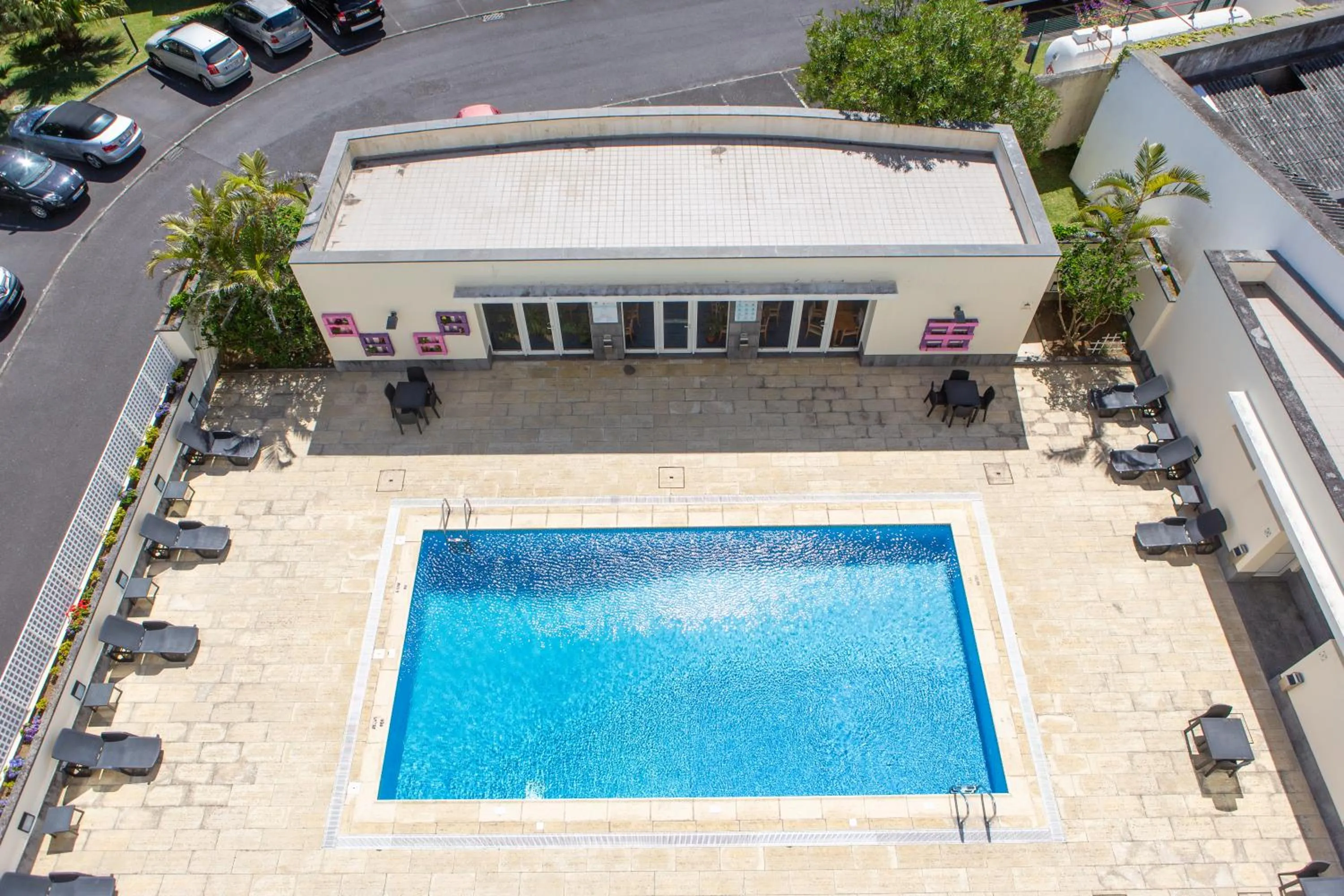 Swimming pool in MS Vila Nova