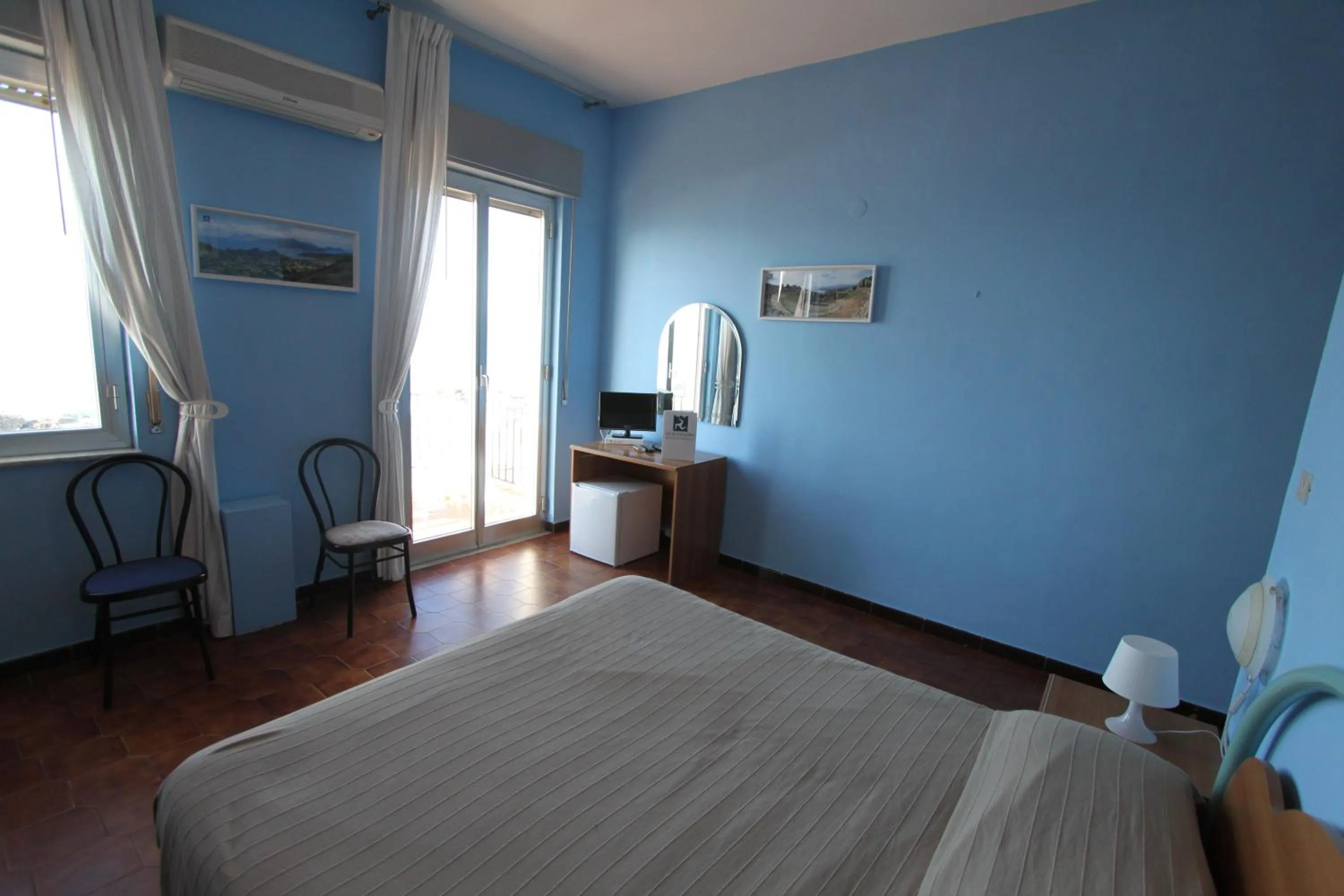 Bedroom in Hotel Ristorante La Scogliera - NUOVA GESTIONE