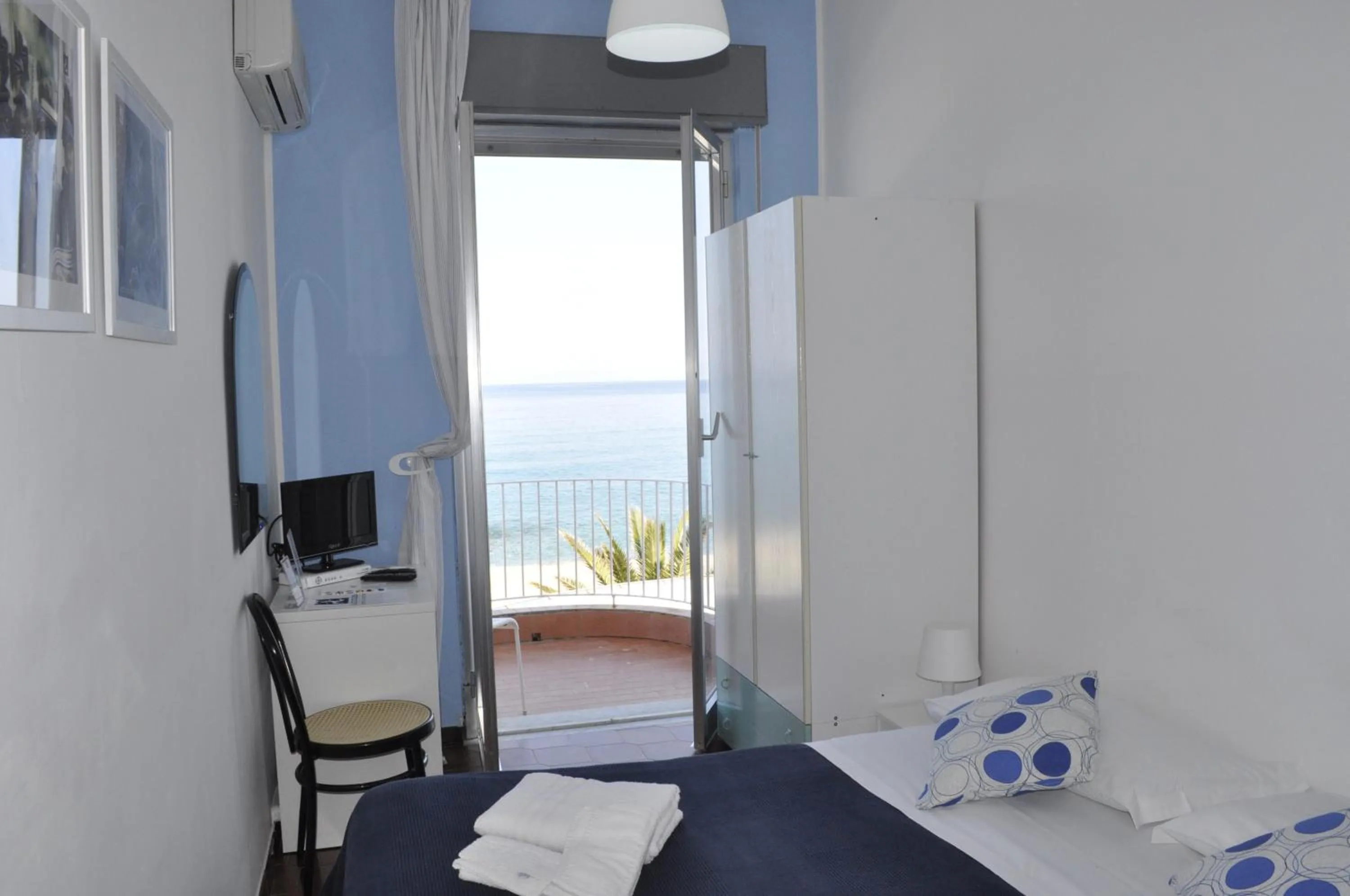 Sea view in Hotel Ristorante La Scogliera - NUOVA GESTIONE