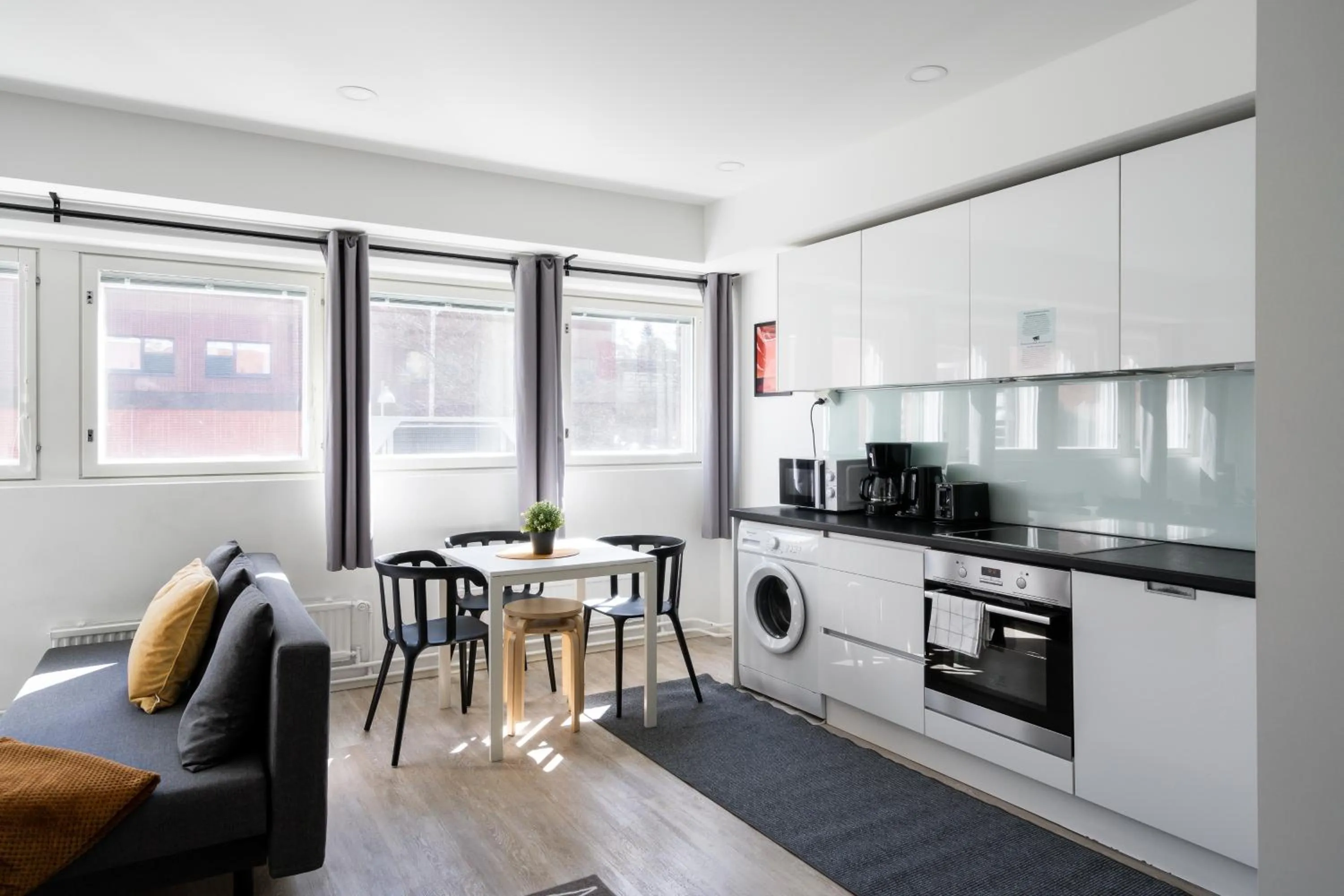 Dining area in Hiisi Homes Helsinki Haaga