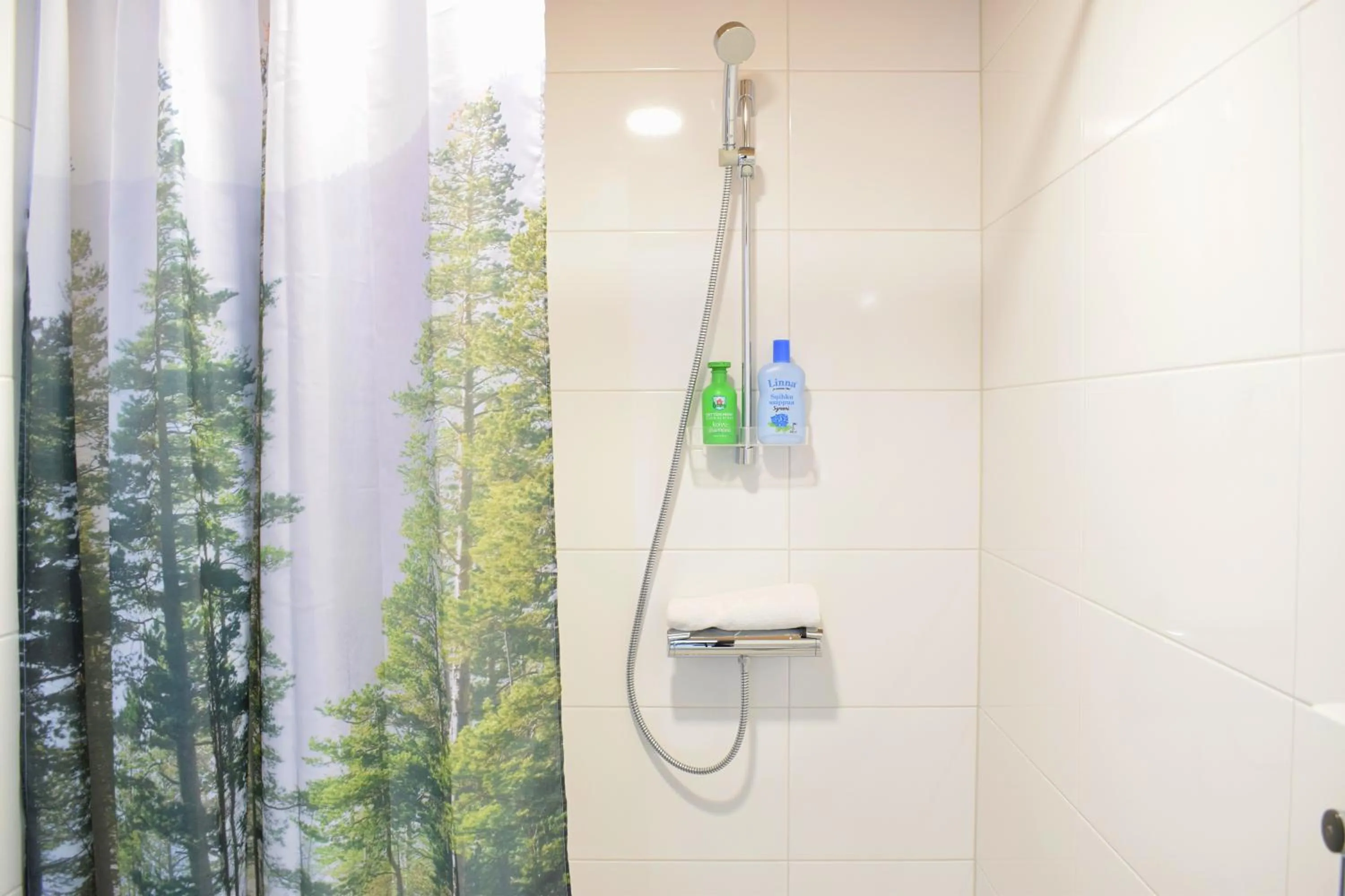 Shower in Hiisi Homes Helsinki Haaga
