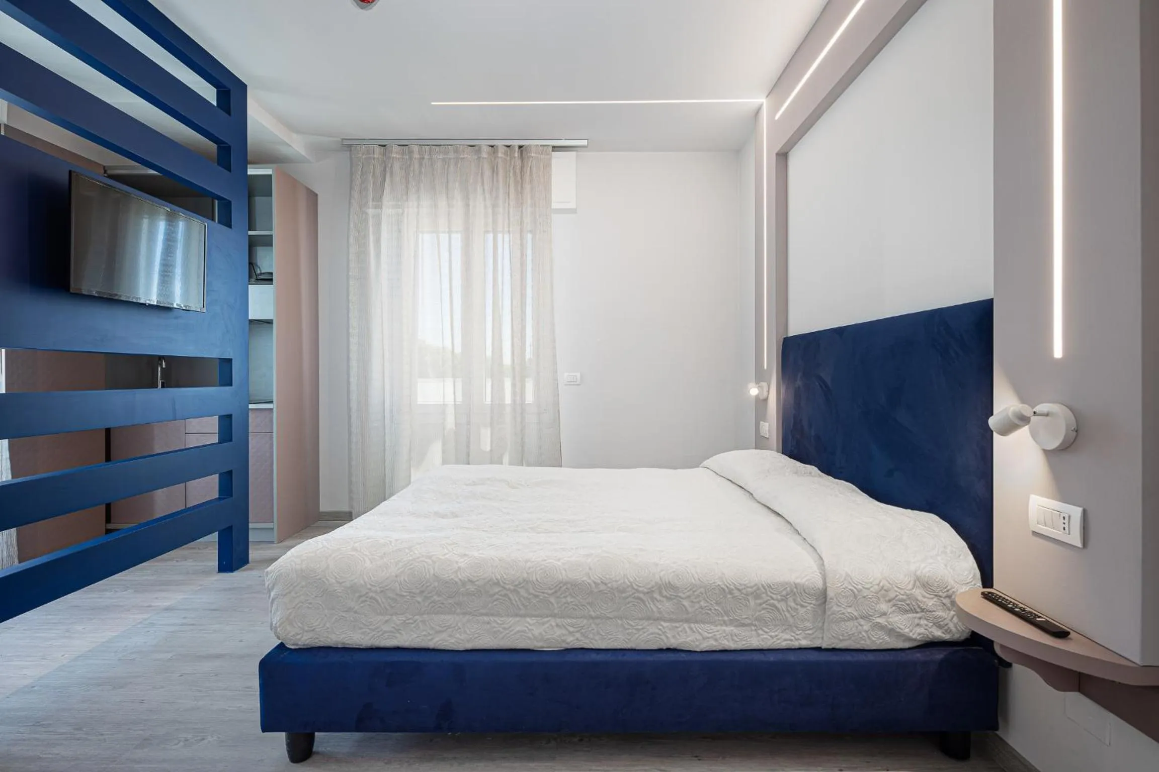 Bed in Hotel Niagara