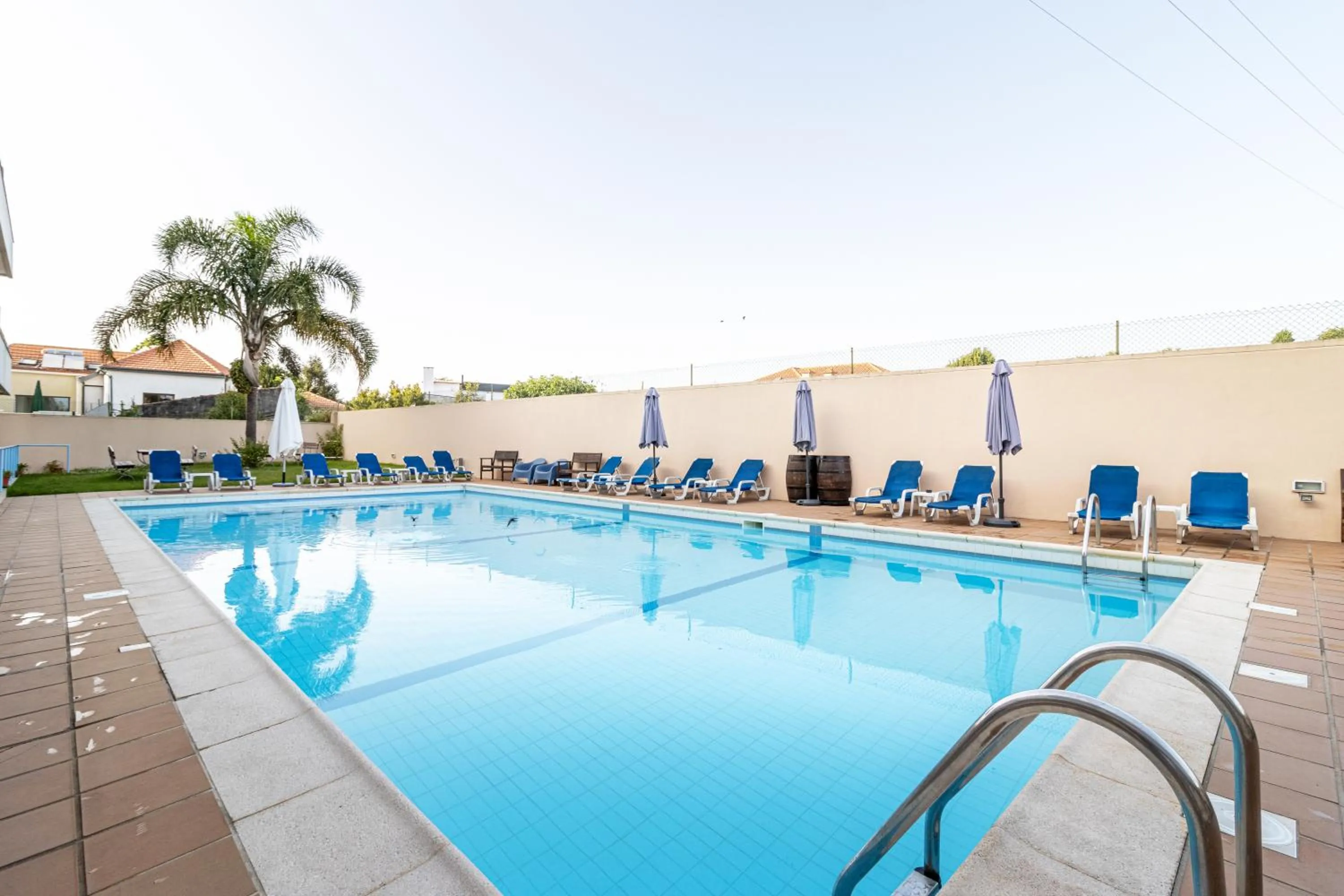 Swimming pool in Hotel La Fontaine