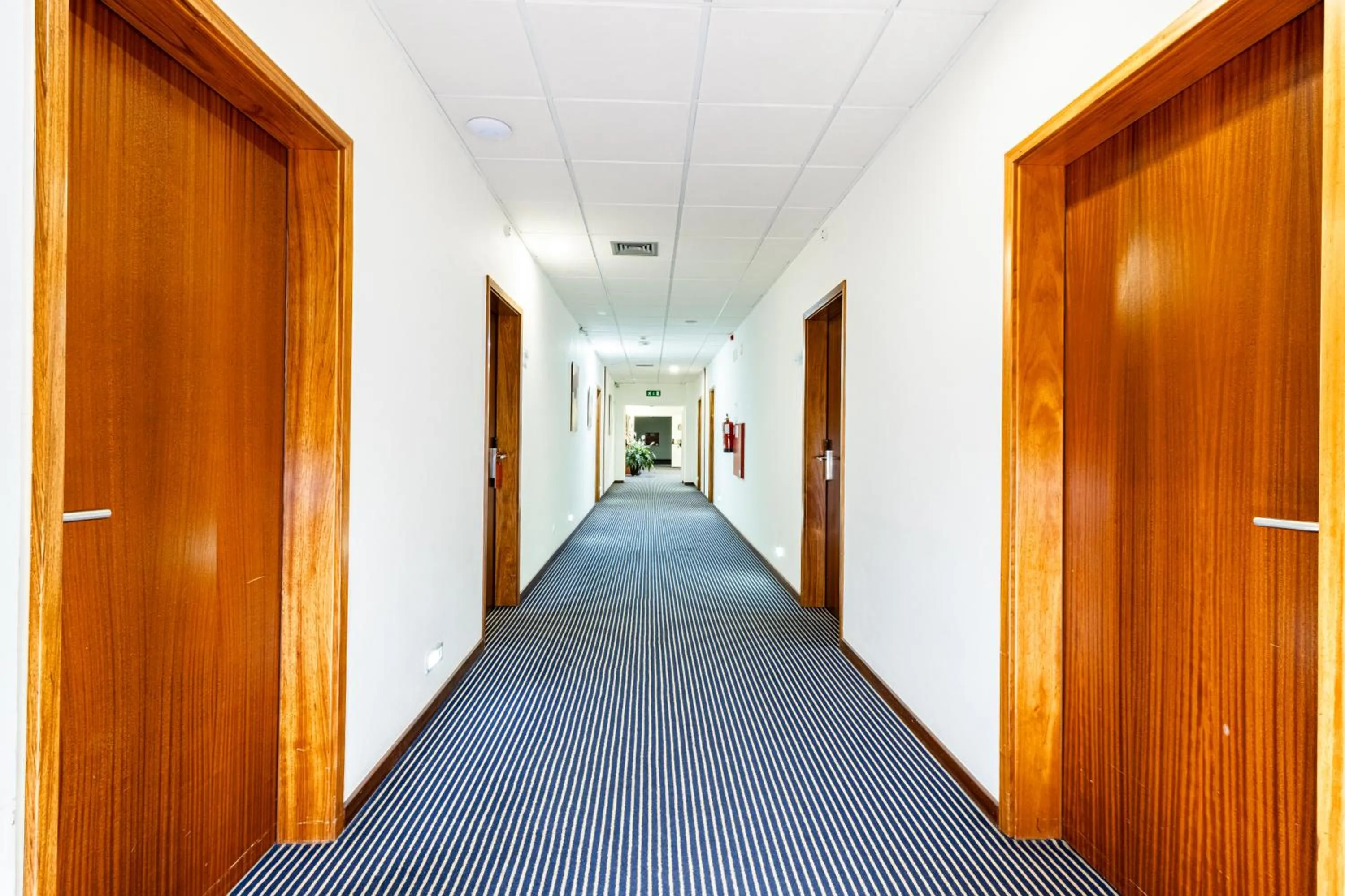 Property building in Hotel La Fontaine