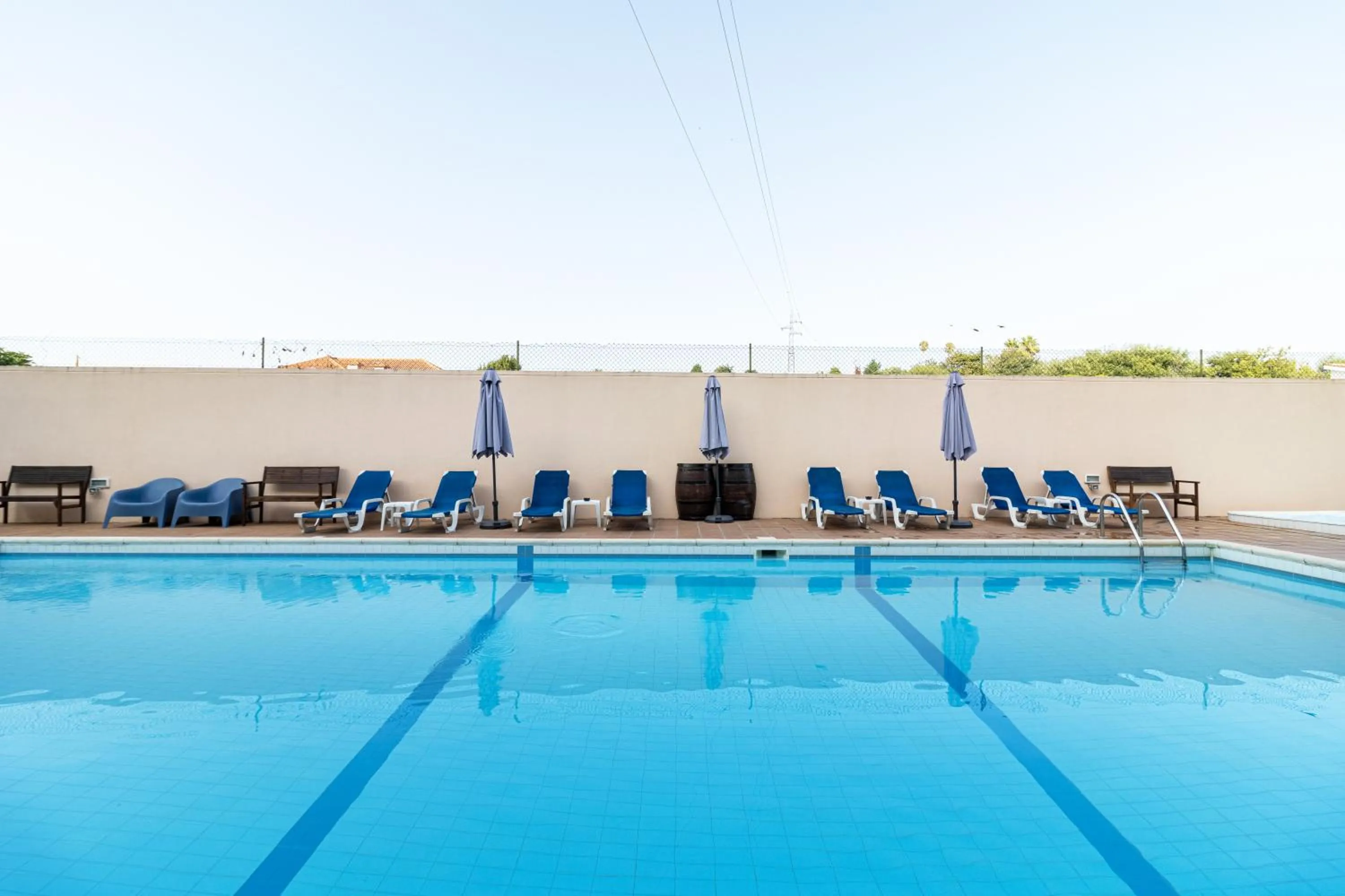 Swimming pool in Hotel La Fontaine