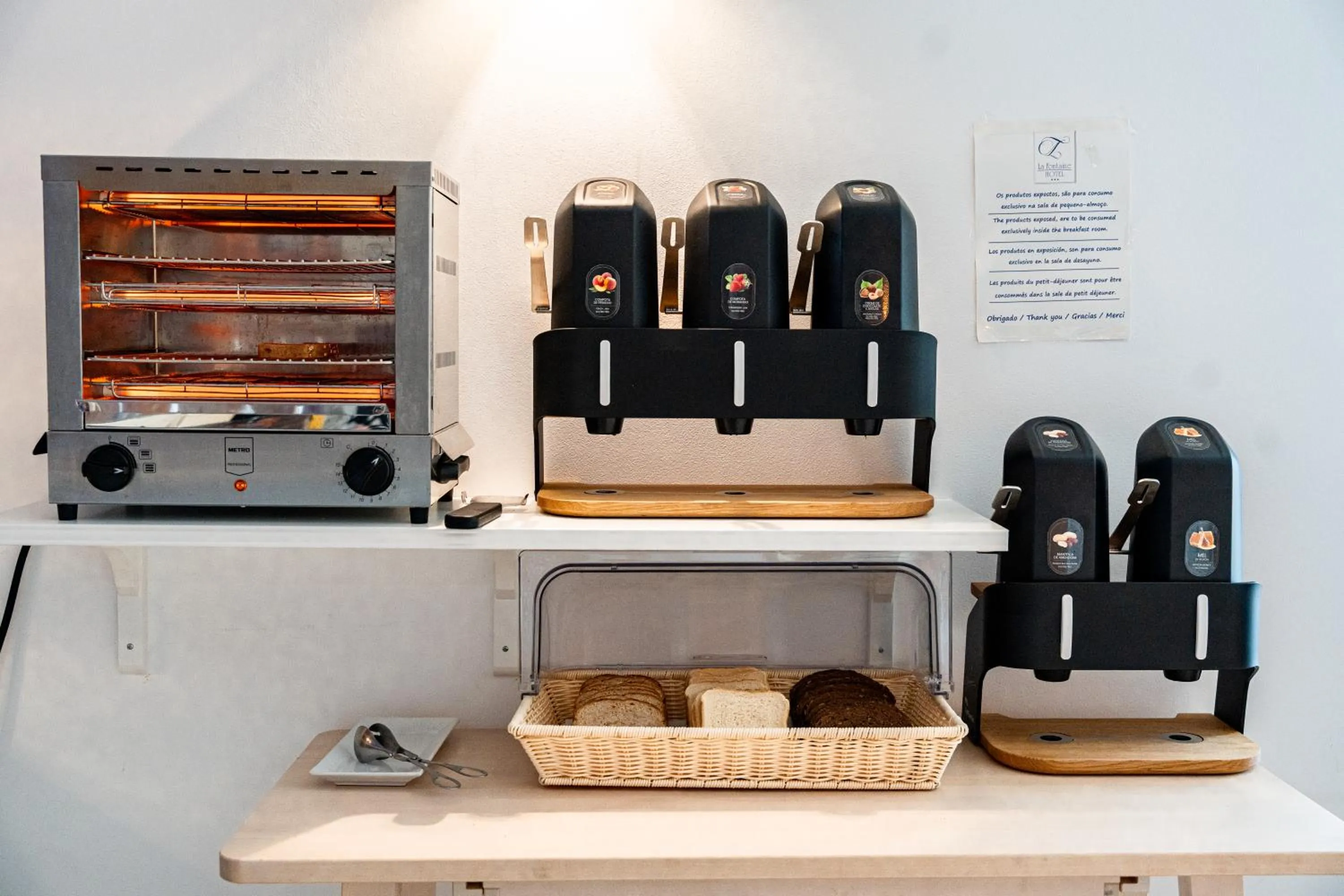 Breakfast in Hotel La Fontaine