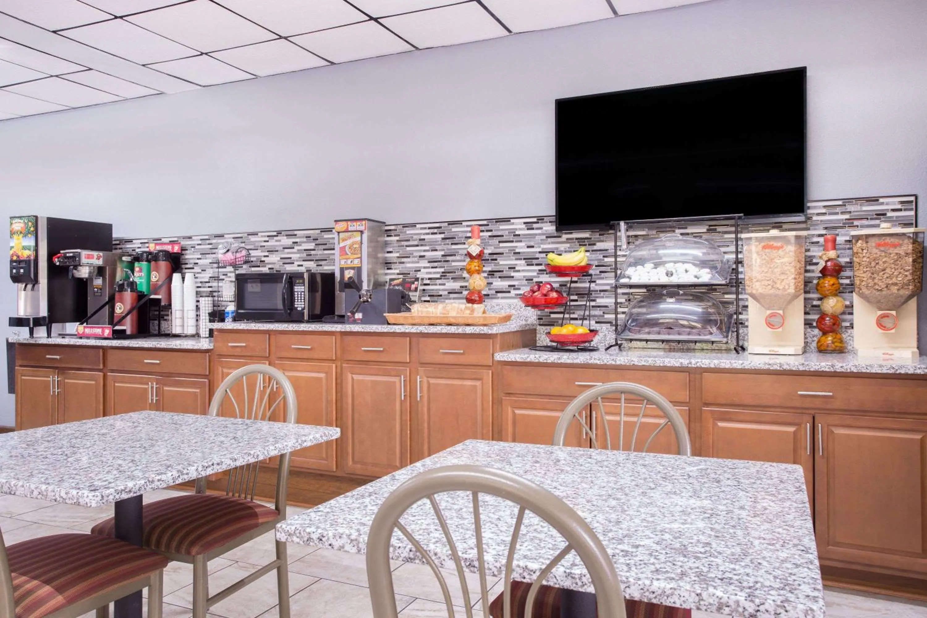 On site in Knights Inn Aiken