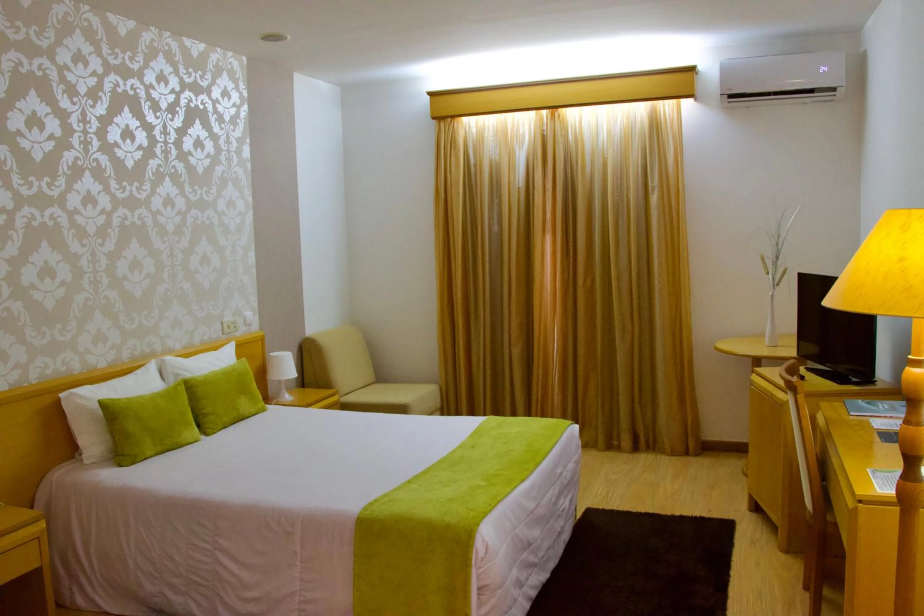 Bed in Hotel Eurosol Alcanena