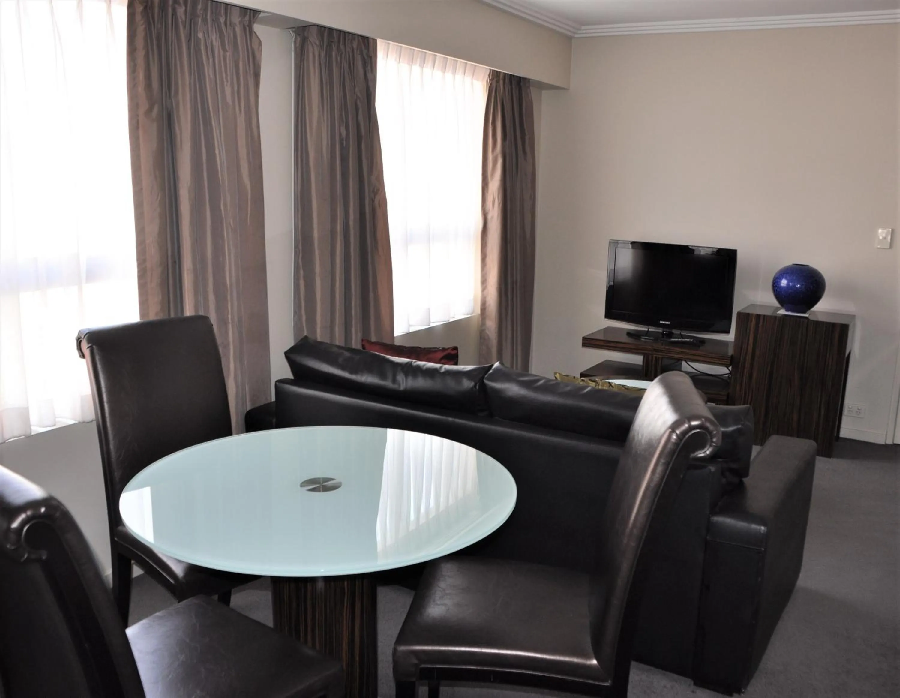TV and multimedia in Accommodation Sydney Darling Harbour