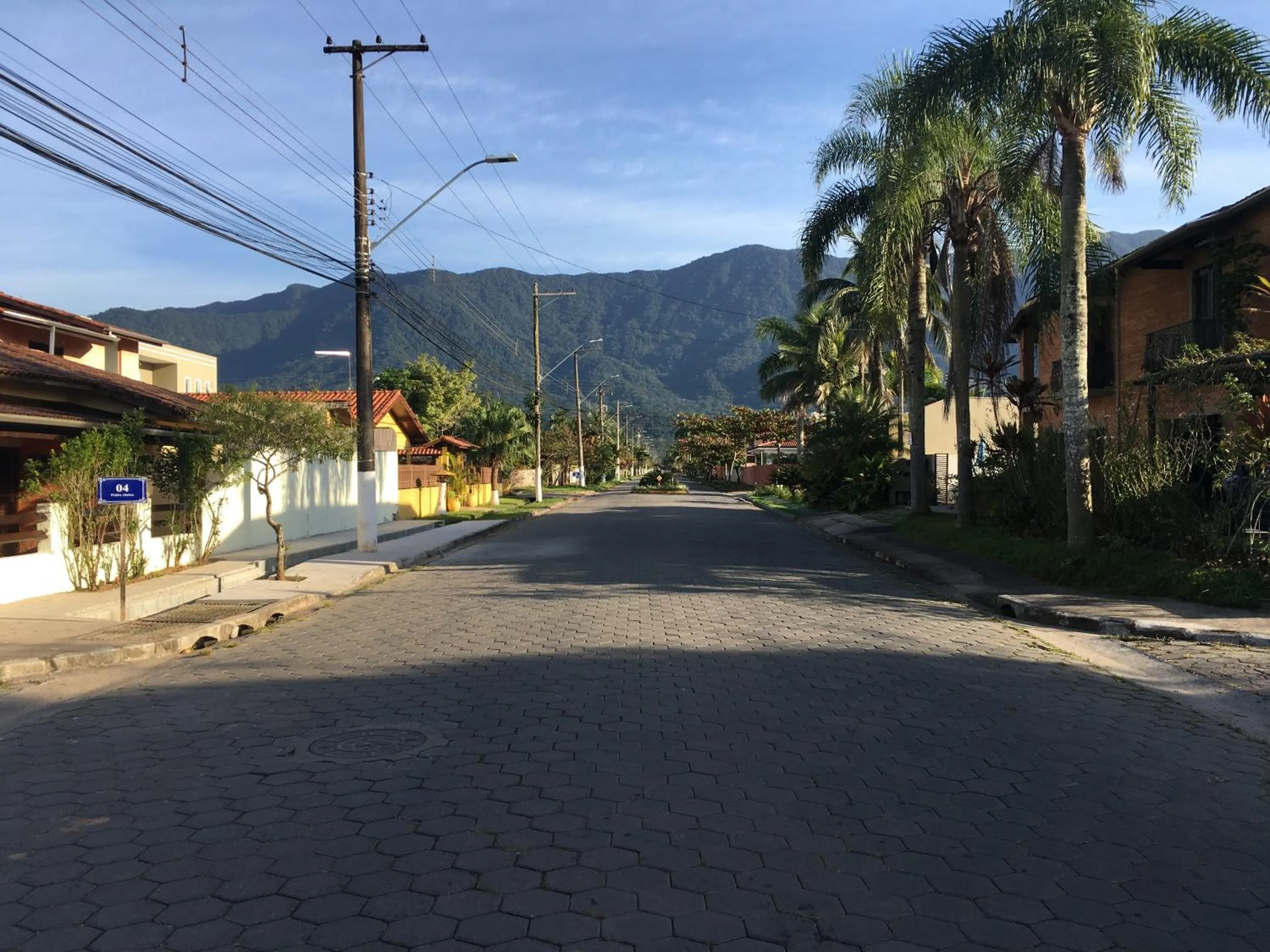Casa com Piscina Exclusiva - Condomínio em frente ao Mar - Portaria 24h