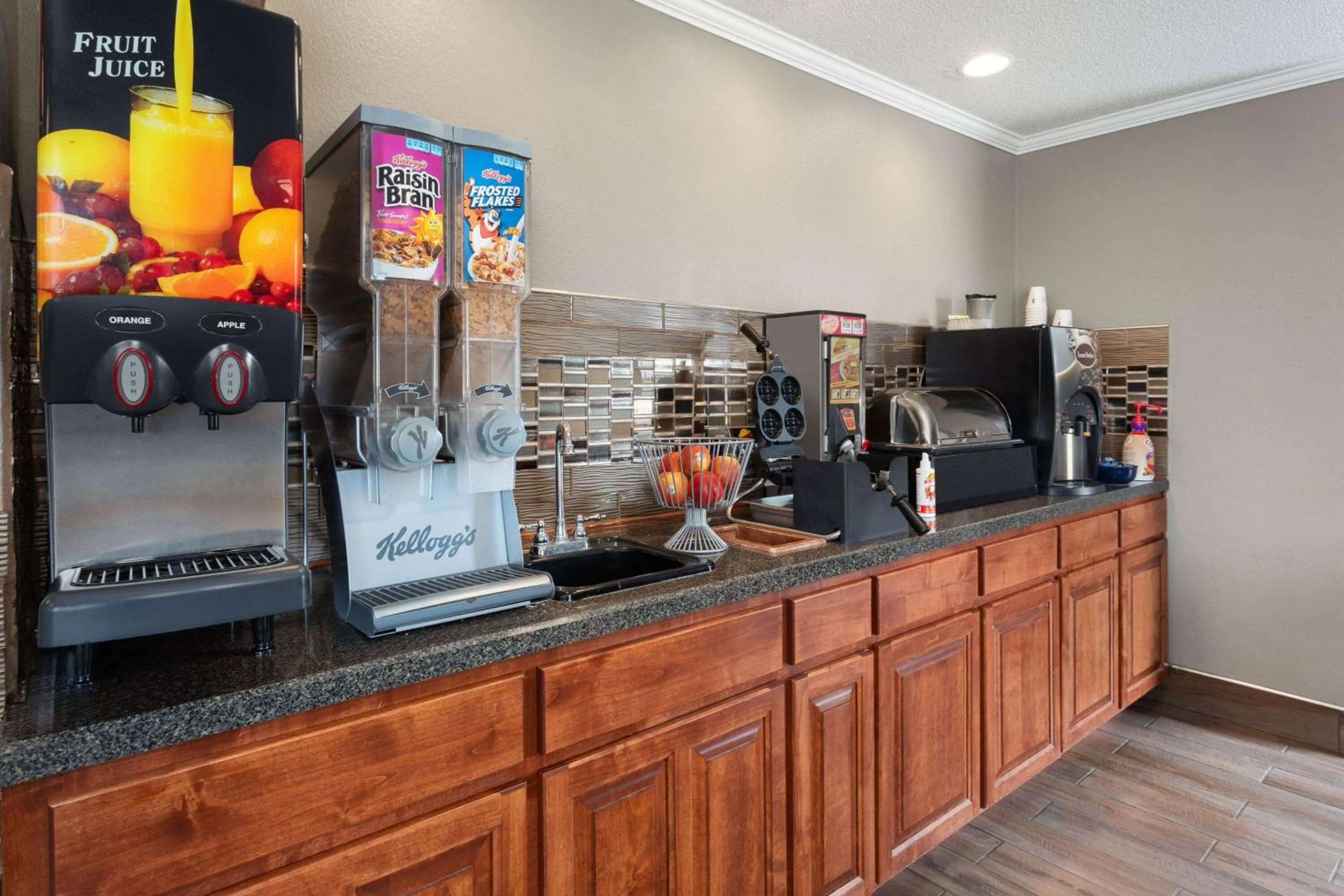 Breakfast in Days Inn by Wyndham Ogallala