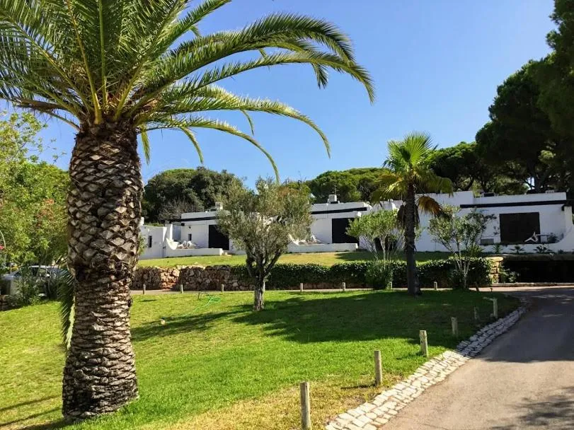 Property building in Prado do Golf