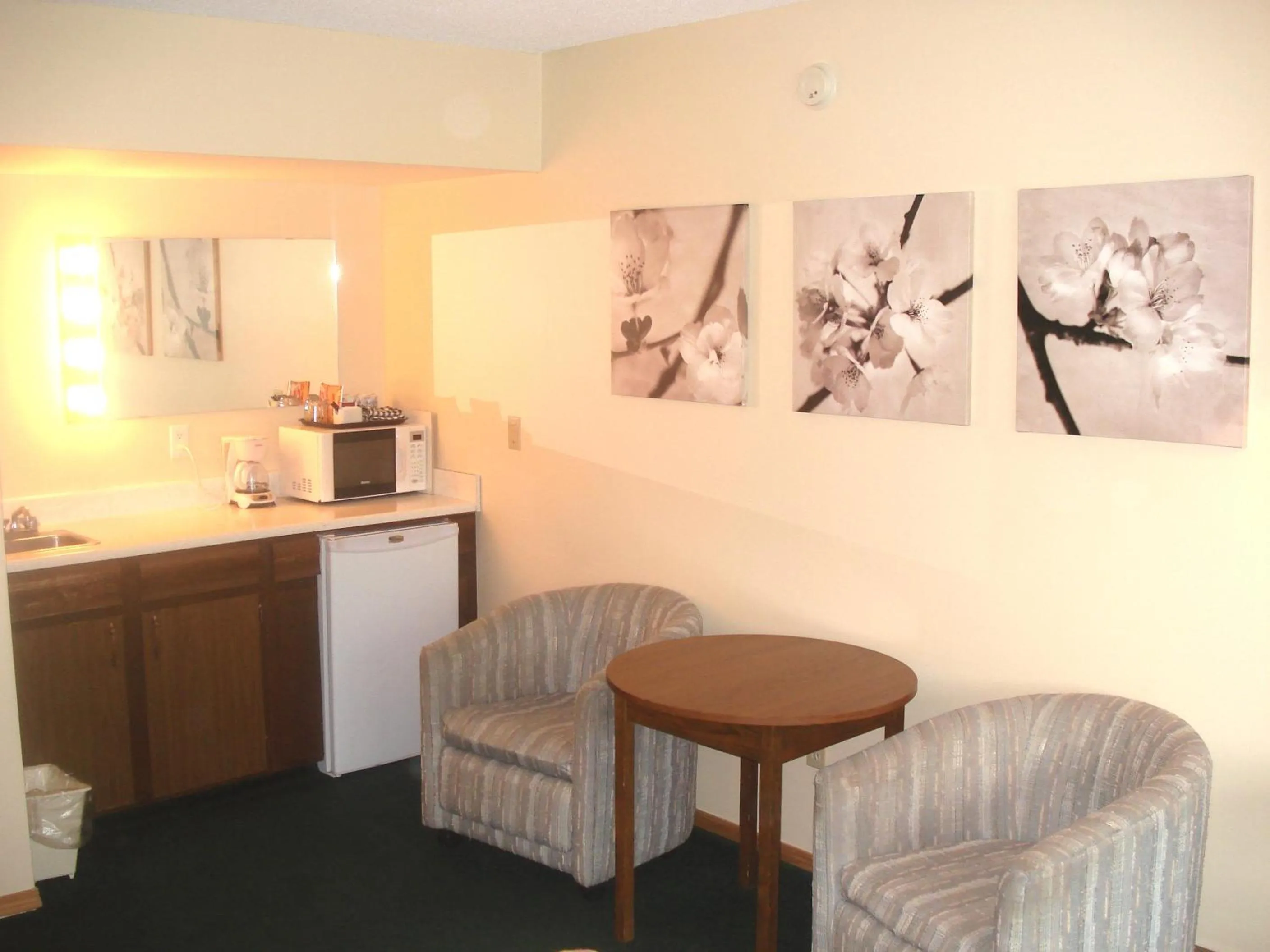 Seating area in Motel Tyrol