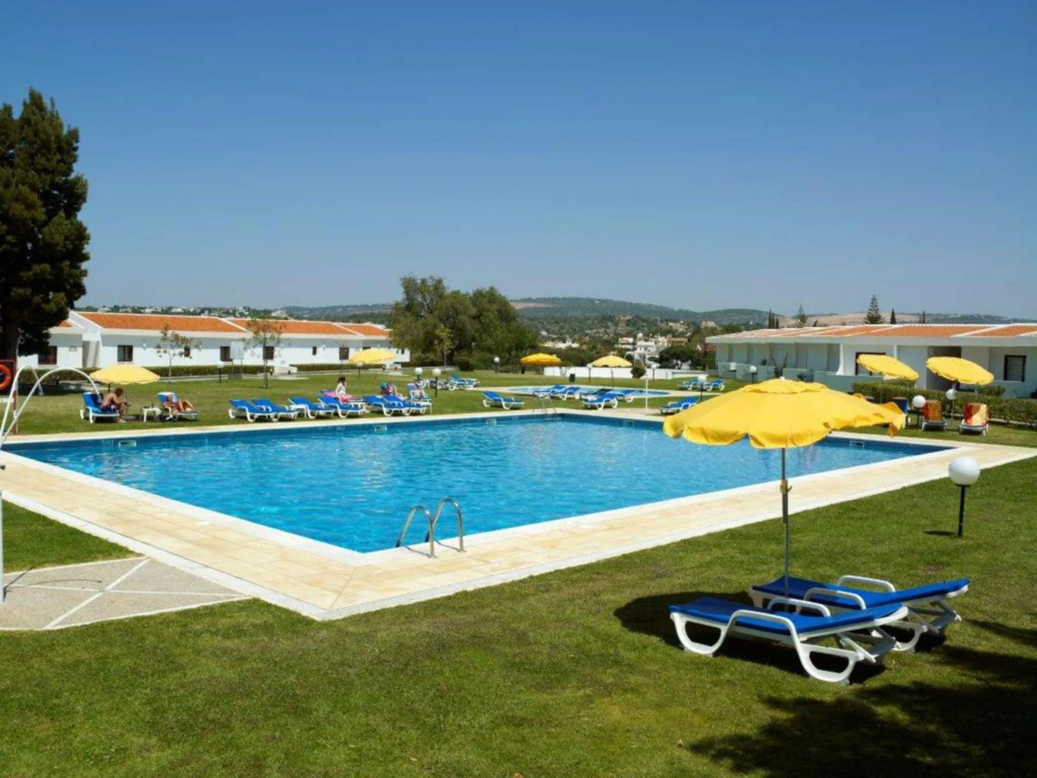 Swimming pool in Hotel Apartamento Do Golfe