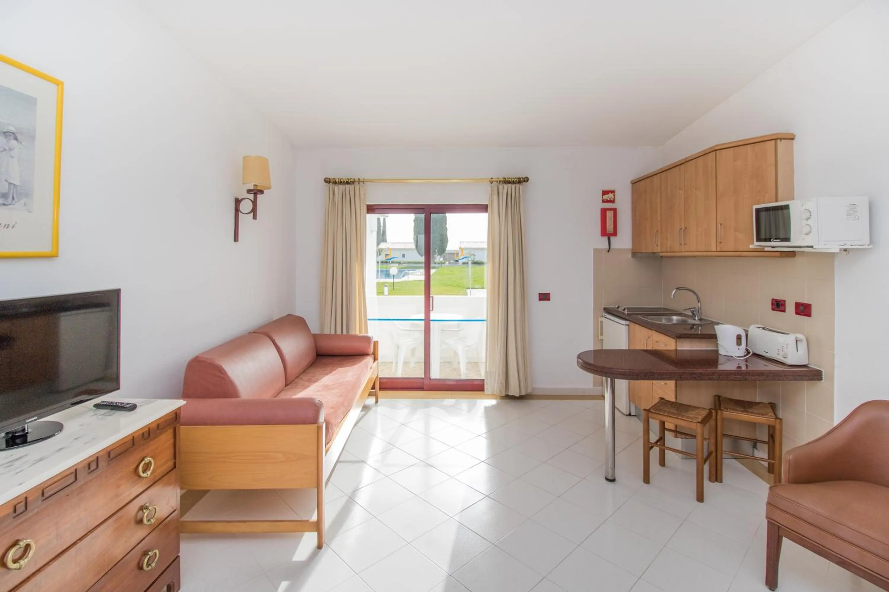 Kitchen or kitchenette in Hotel Apartamento Do Golfe