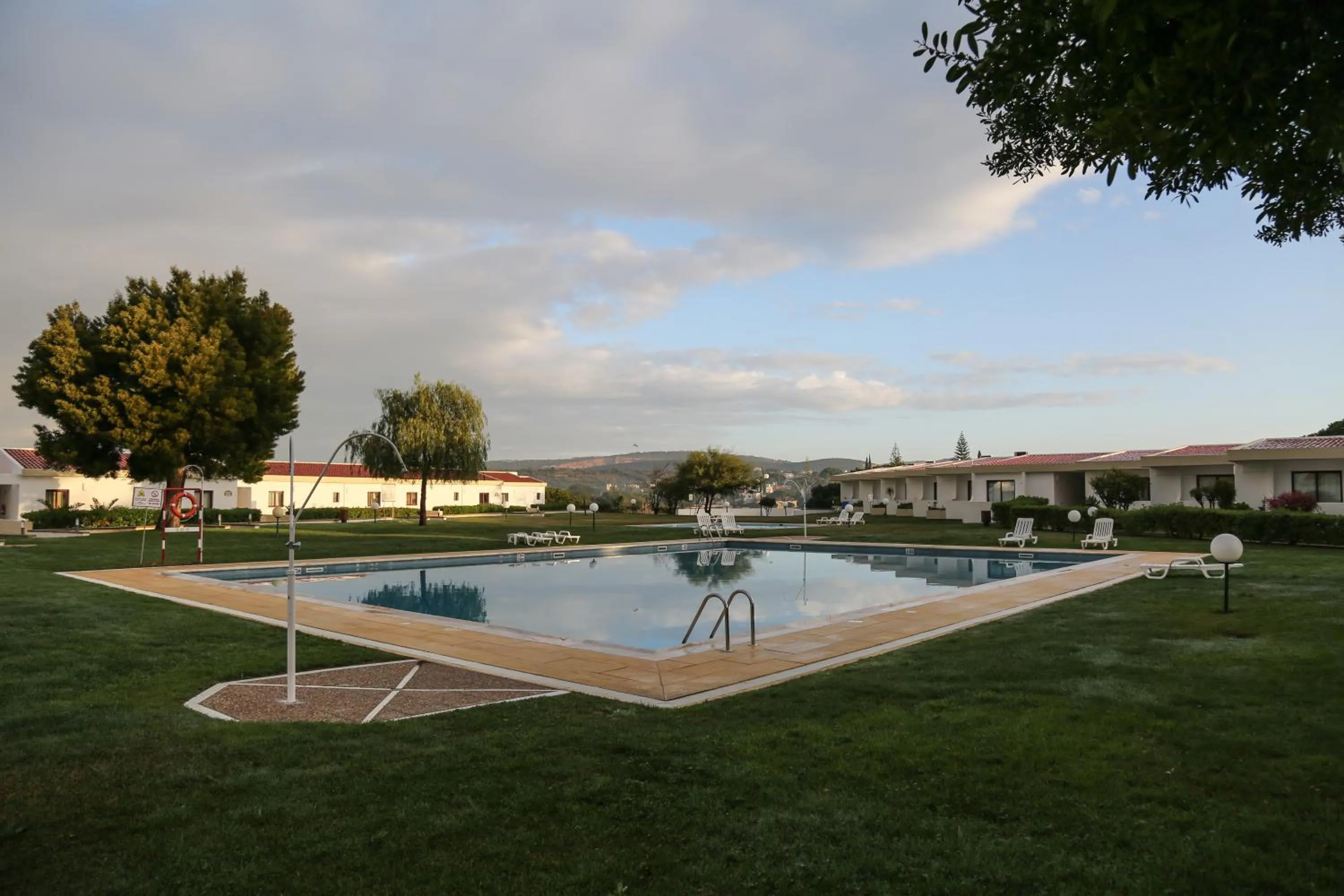 Pool view in Hotel Apartamento Do Golfe