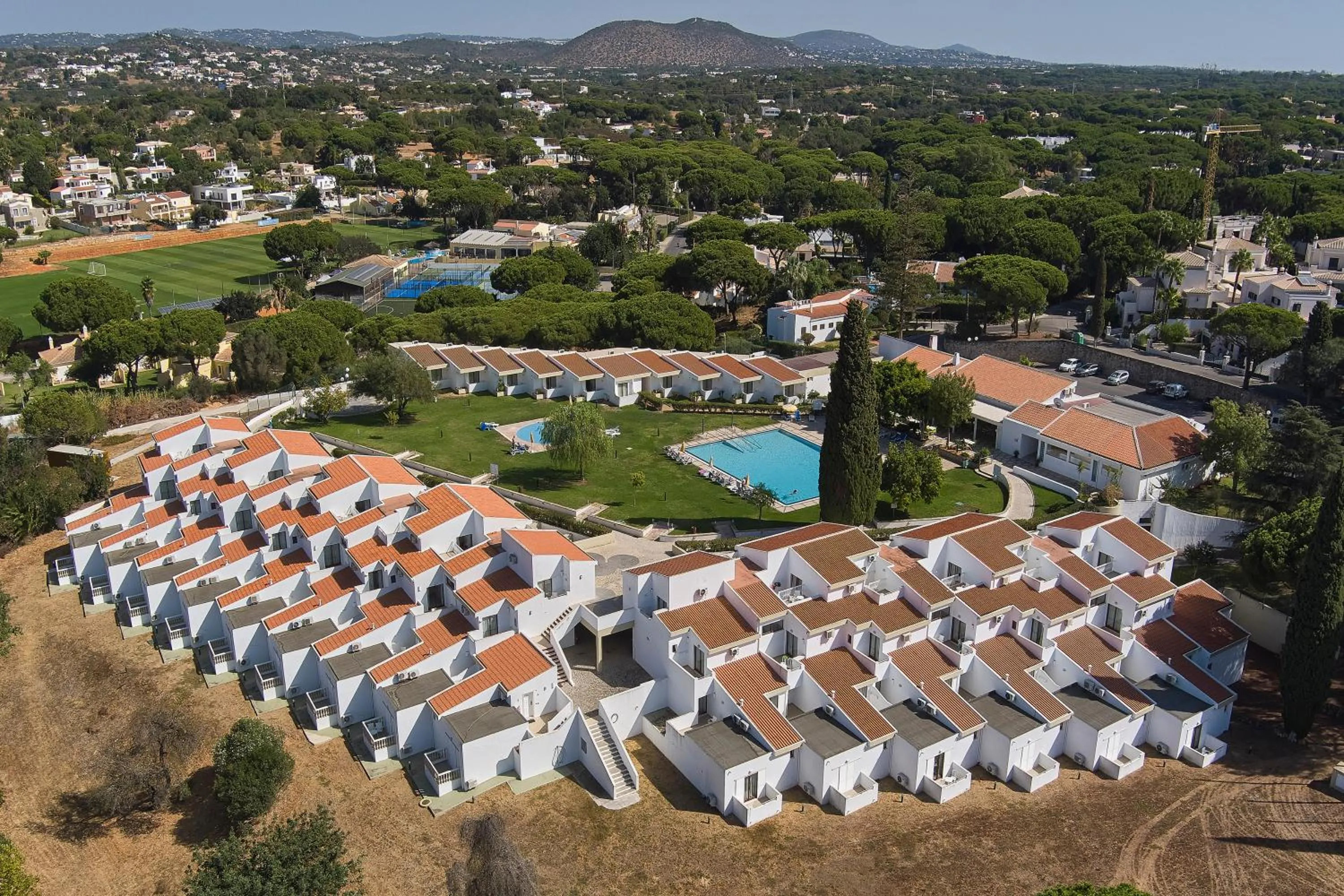 Property building in Hotel Apartamento Do Golfe