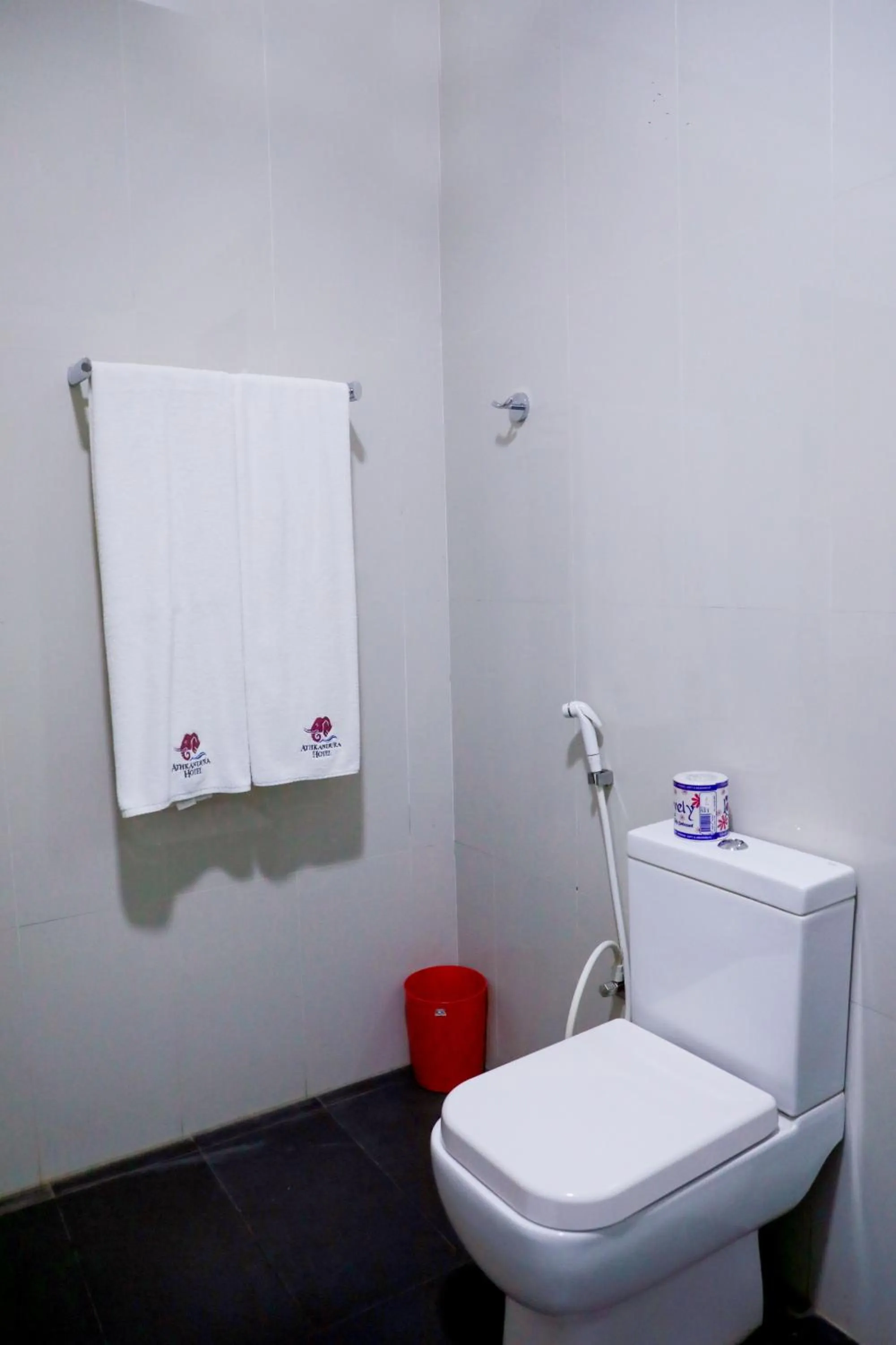 Toilet in Athkandura Hotel