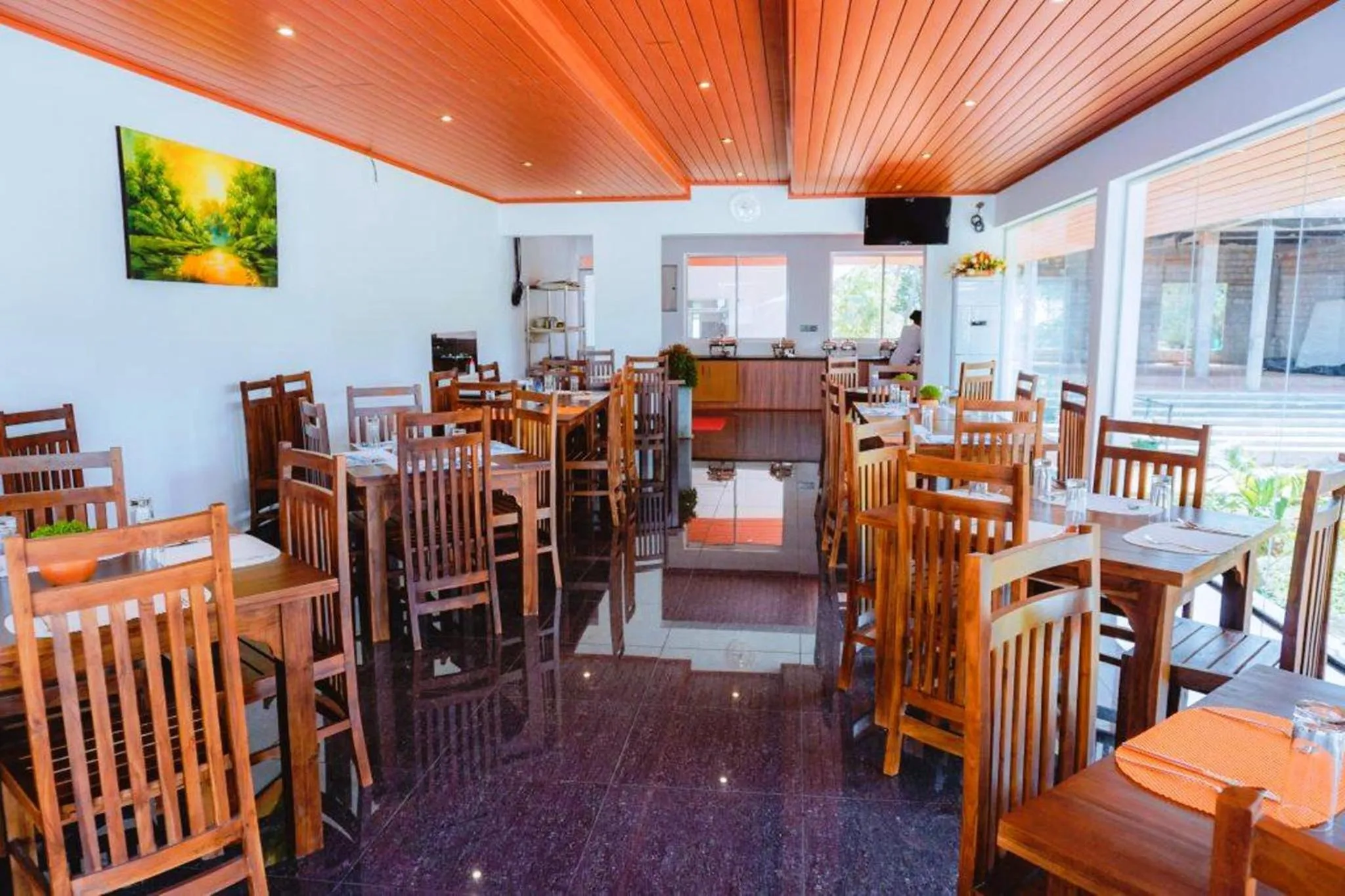 Restaurant/places to eat in Athkandura Hotel