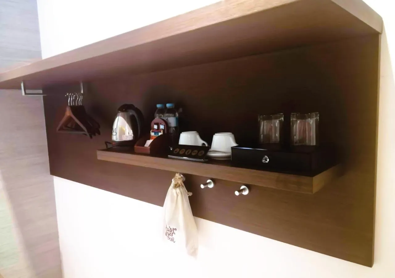 Coffee/tea facilities in The Marison Hotel