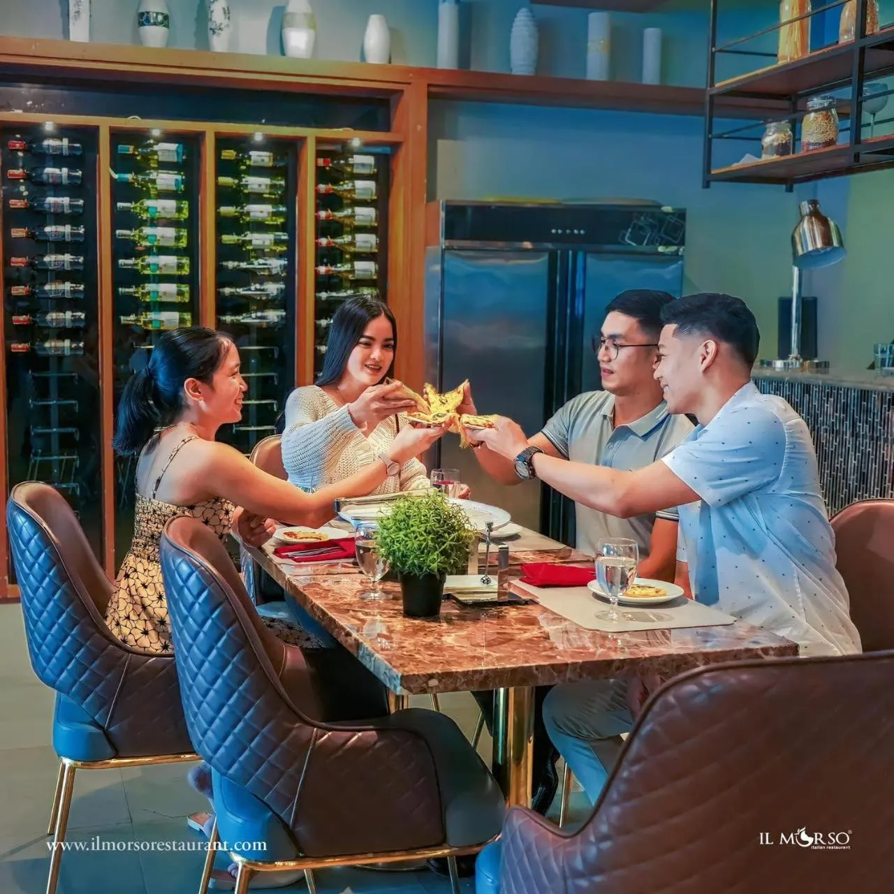 Restaurant/places to eat in The Marison Hotel