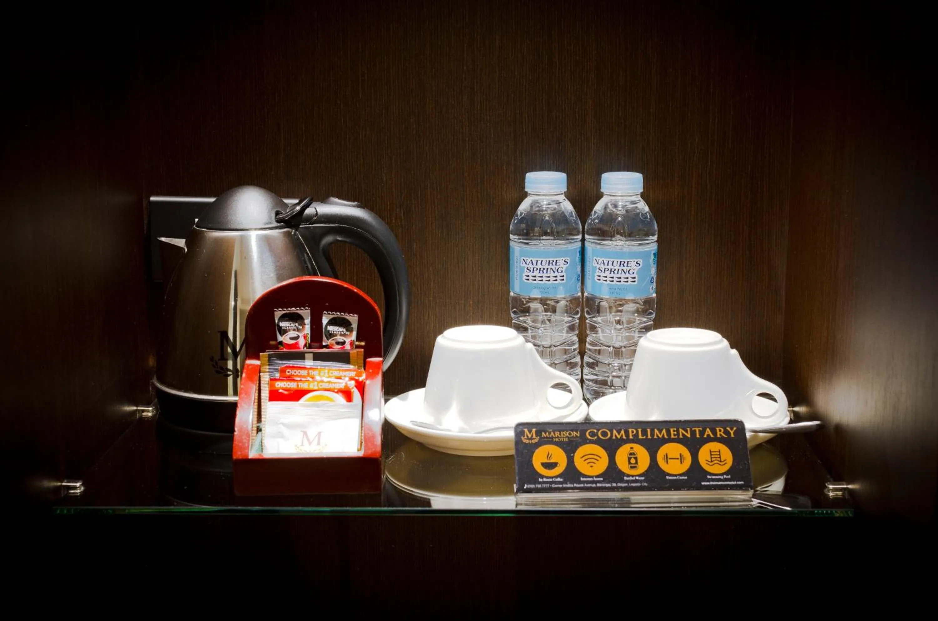 Coffee/tea facilities in The Marison Hotel