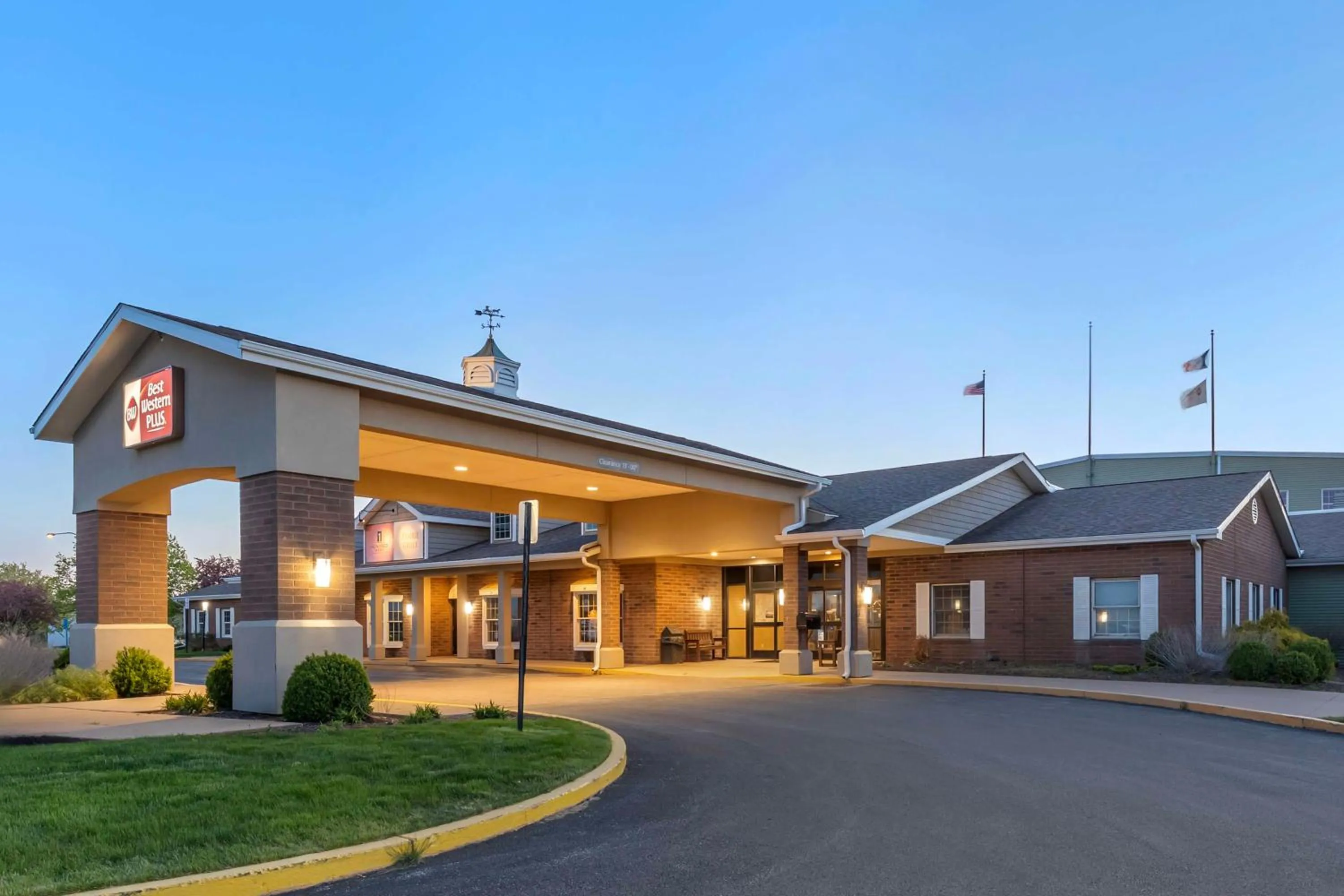 Property building in Best Western Plus Steeplegate Inn