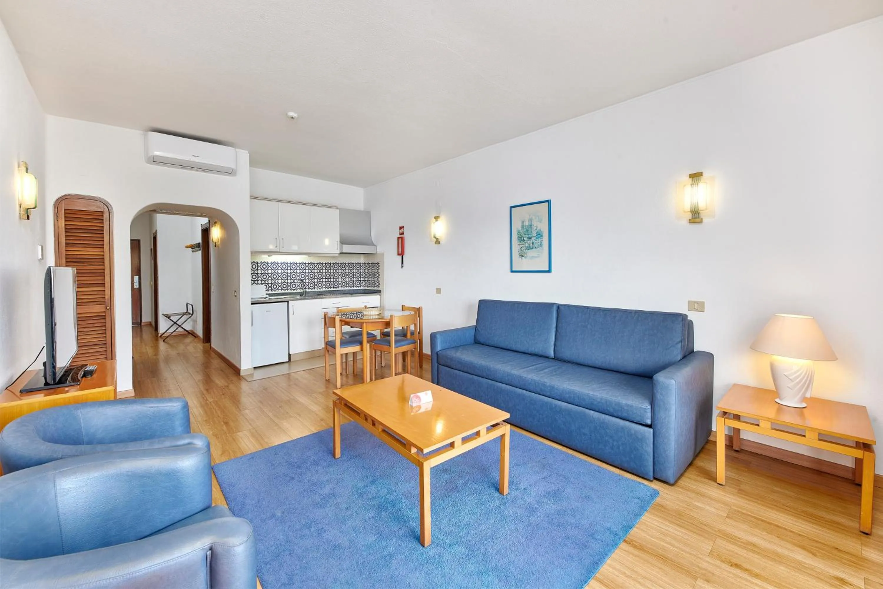 Kitchen or kitchenette in Hotel Apartamento Brisa Sol