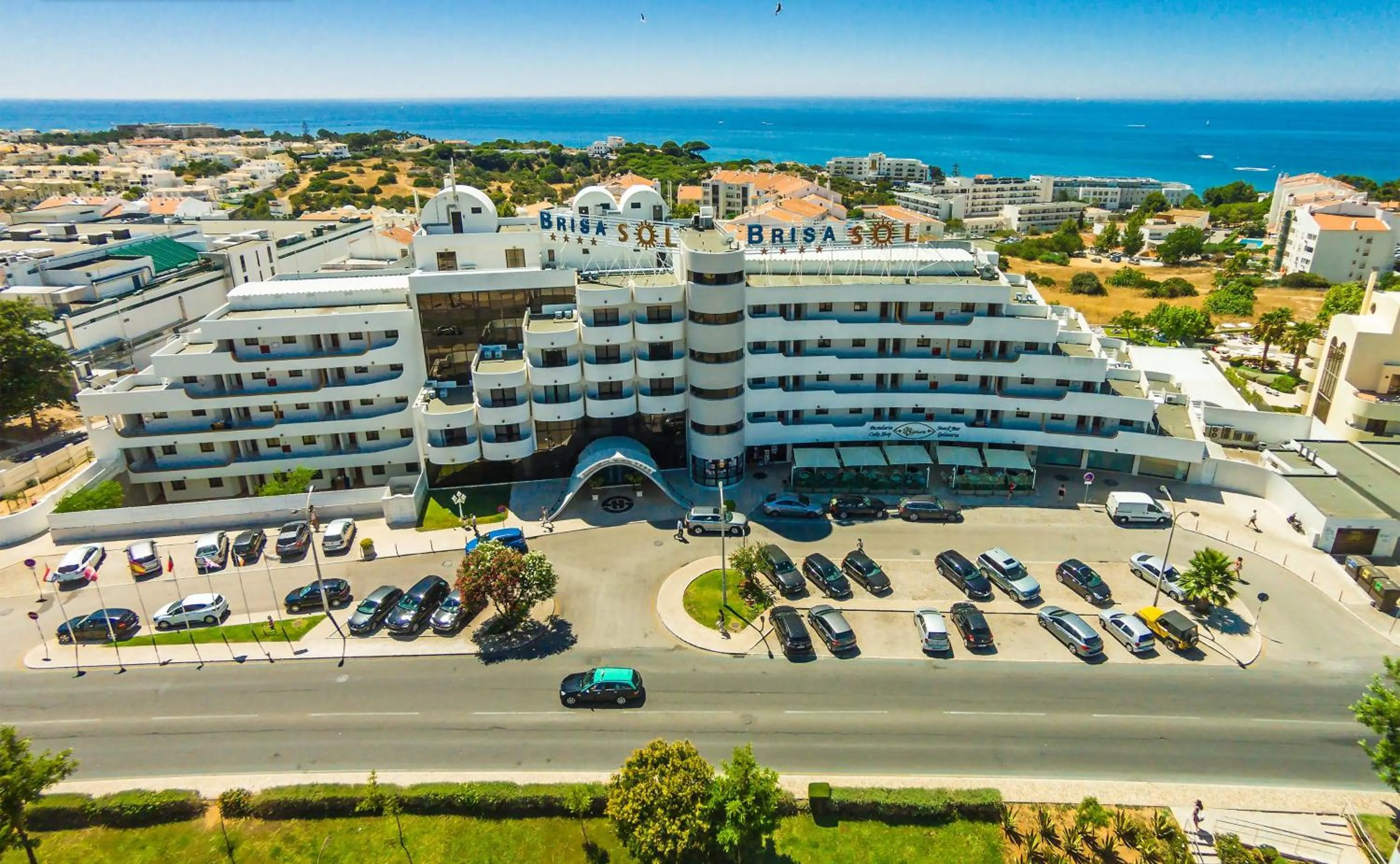 Property building in Hotel Apartamento Brisa Sol