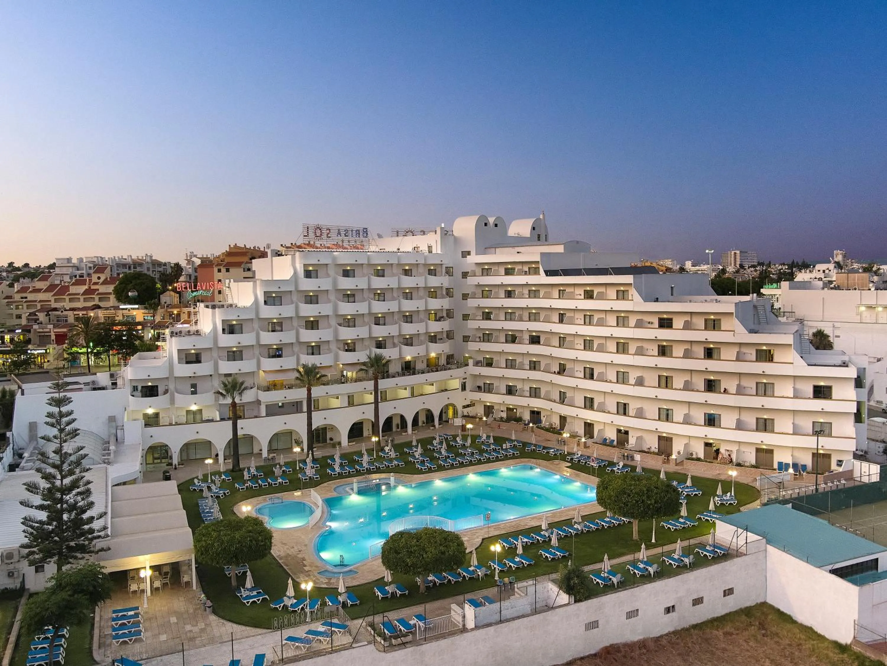 Property building in Hotel Apartamento Brisa Sol