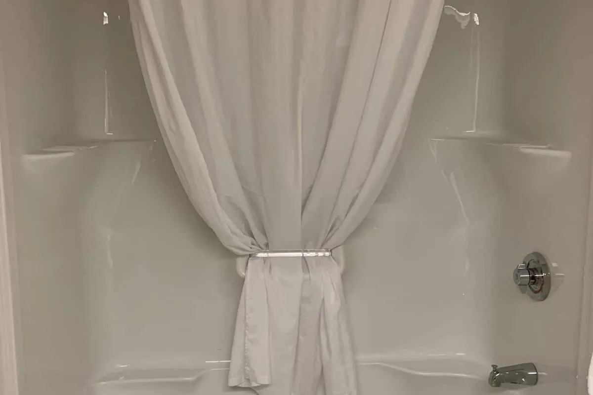 Woodlands Inn & Suites