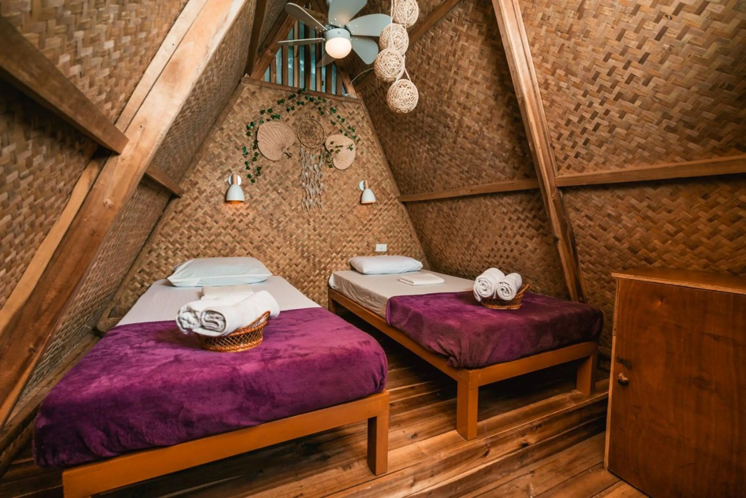 Bed in Mad Monkey Hostel Nacpan Beach