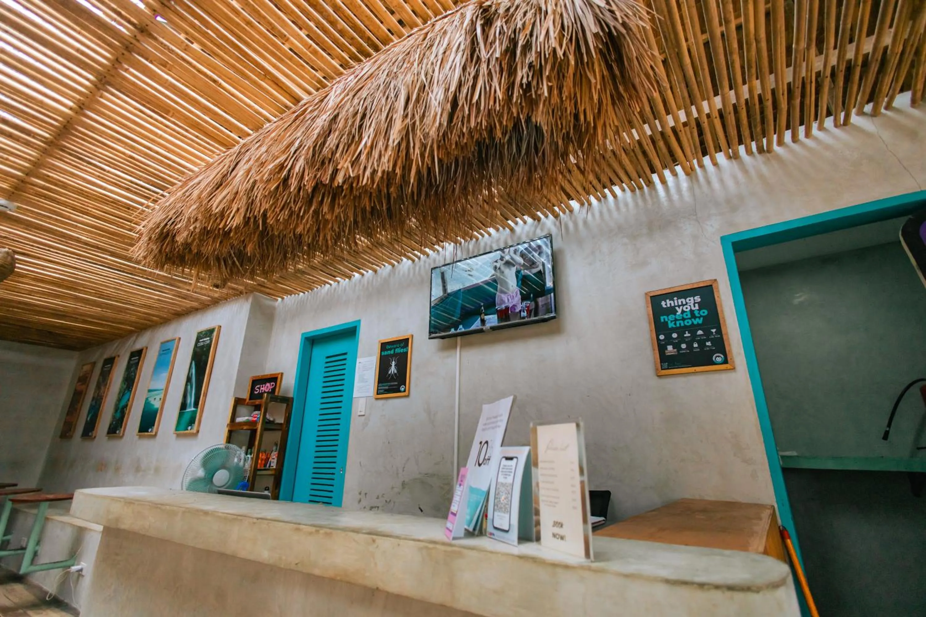 Lobby or reception in Mad Monkey Hostel Nacpan Beach