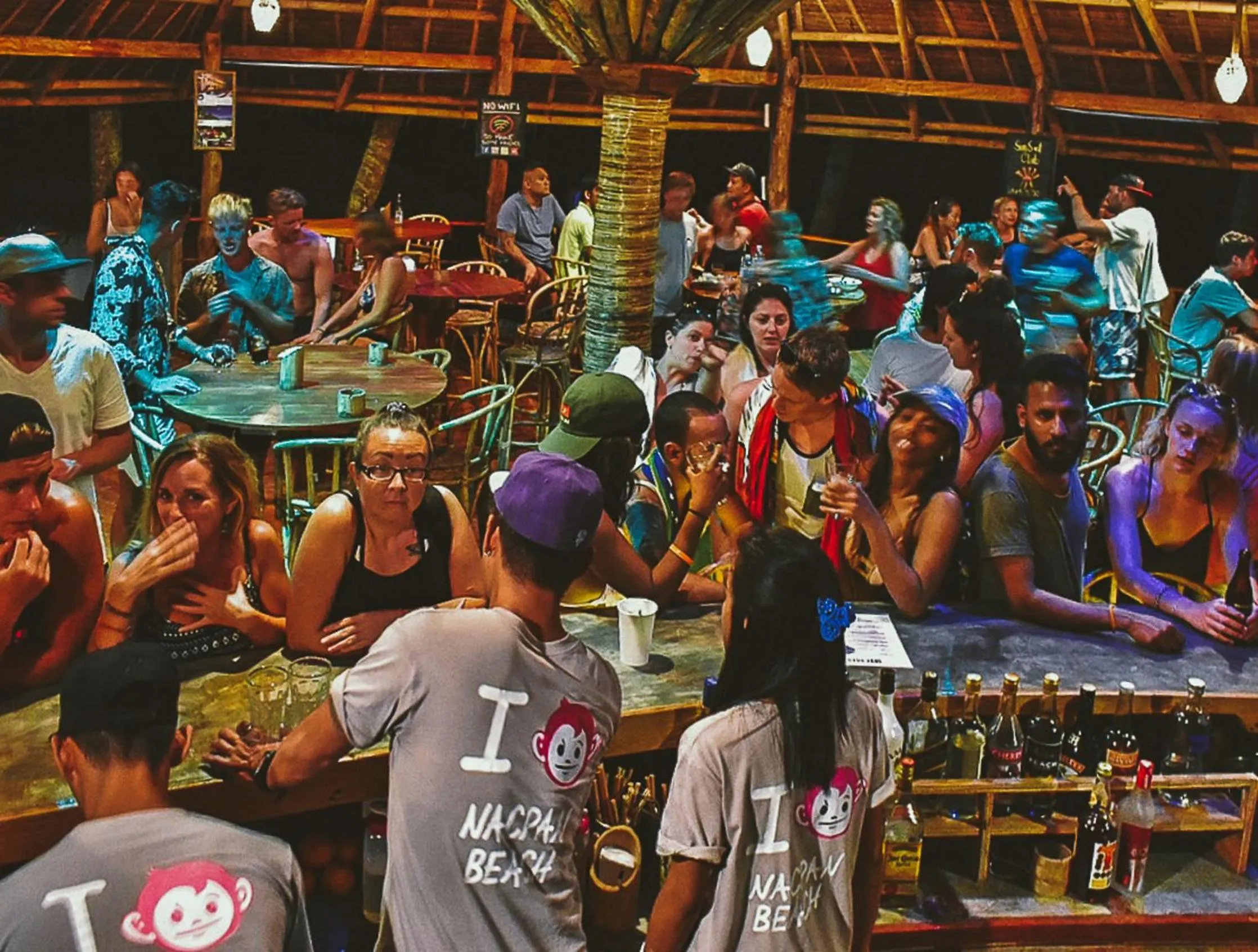 Lounge or bar in Mad Monkey Hostel Nacpan Beach