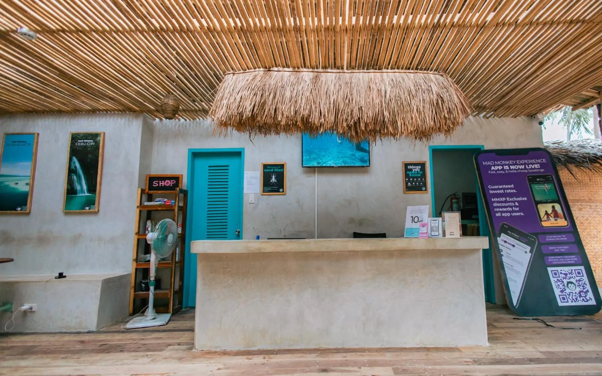Lobby or reception in Mad Monkey Hostel Nacpan Beach