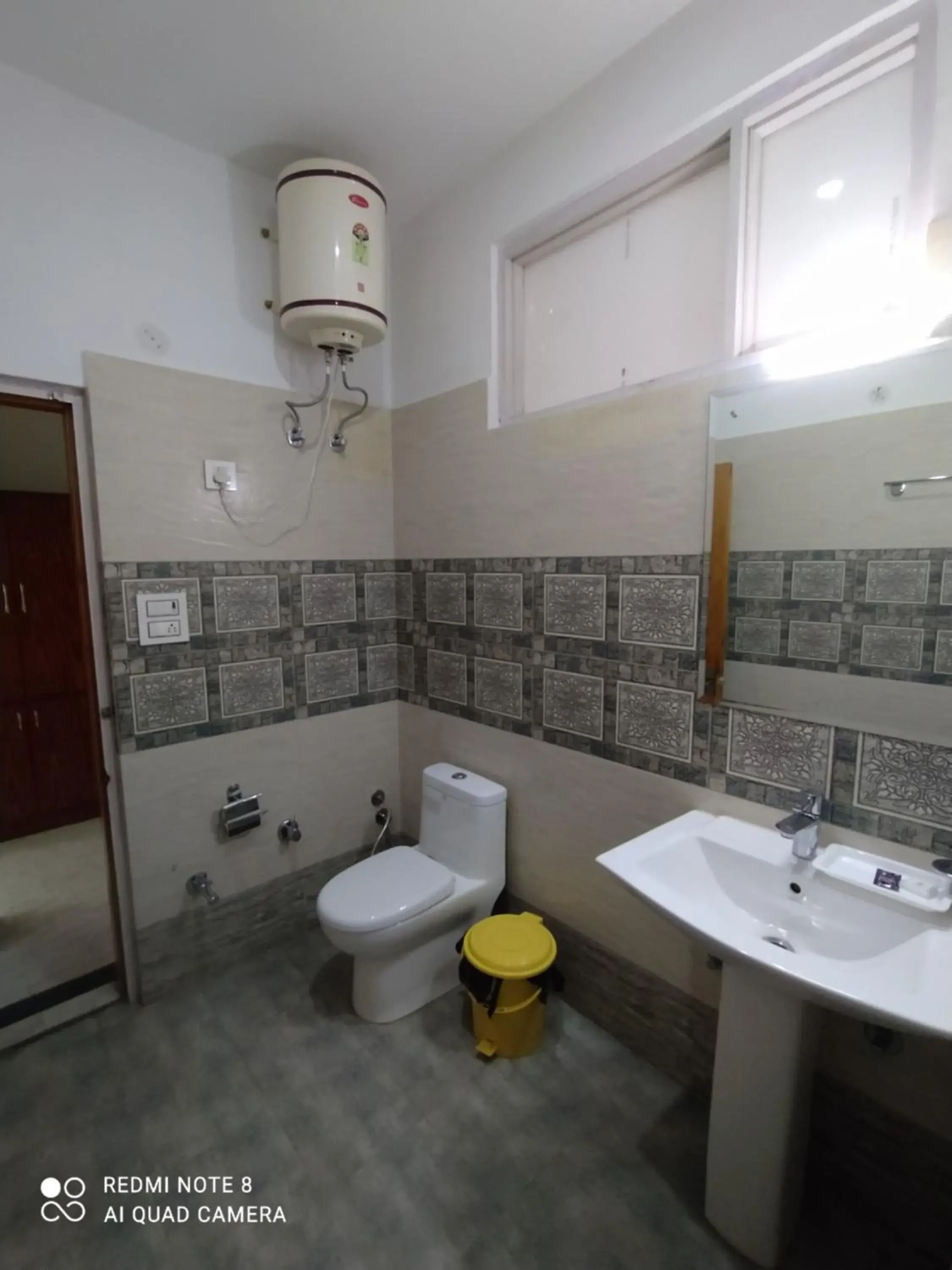 Deluxe Room - single occupancy in Hotel Sarla Regency Deluxe Room - single occupancy in Hotel Sarla Regency