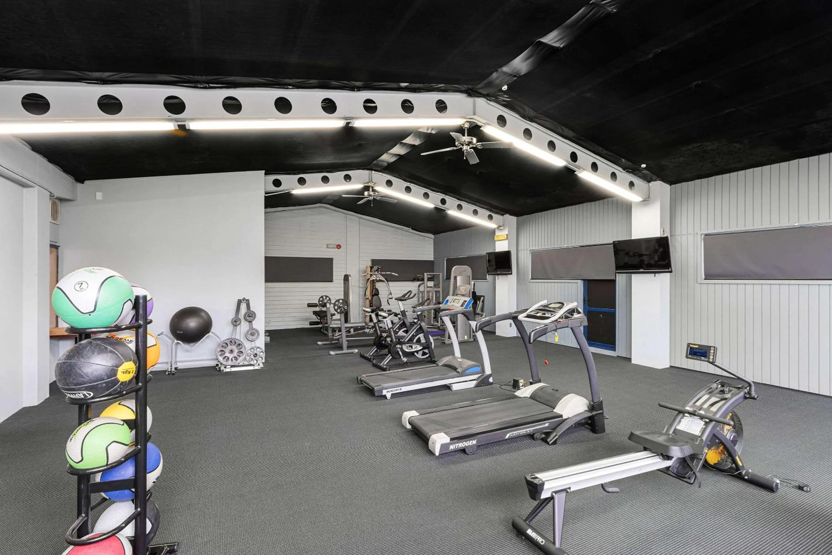 Fitness centre/facilities in Comfort Hotel Benvenue